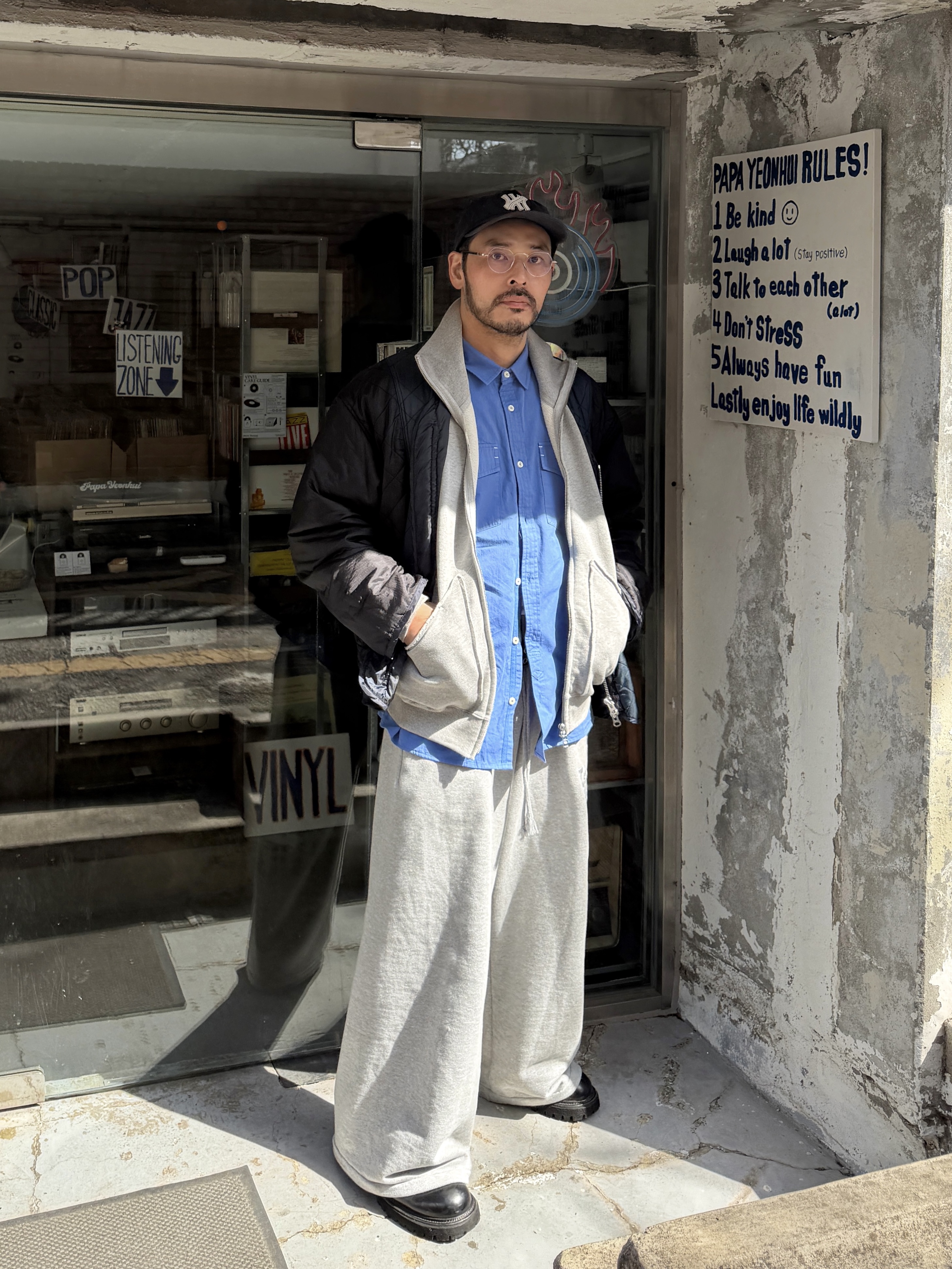 [더블적립]Farfromwhat Far Patch Logo Cap Brown 착용 스타일 - 3