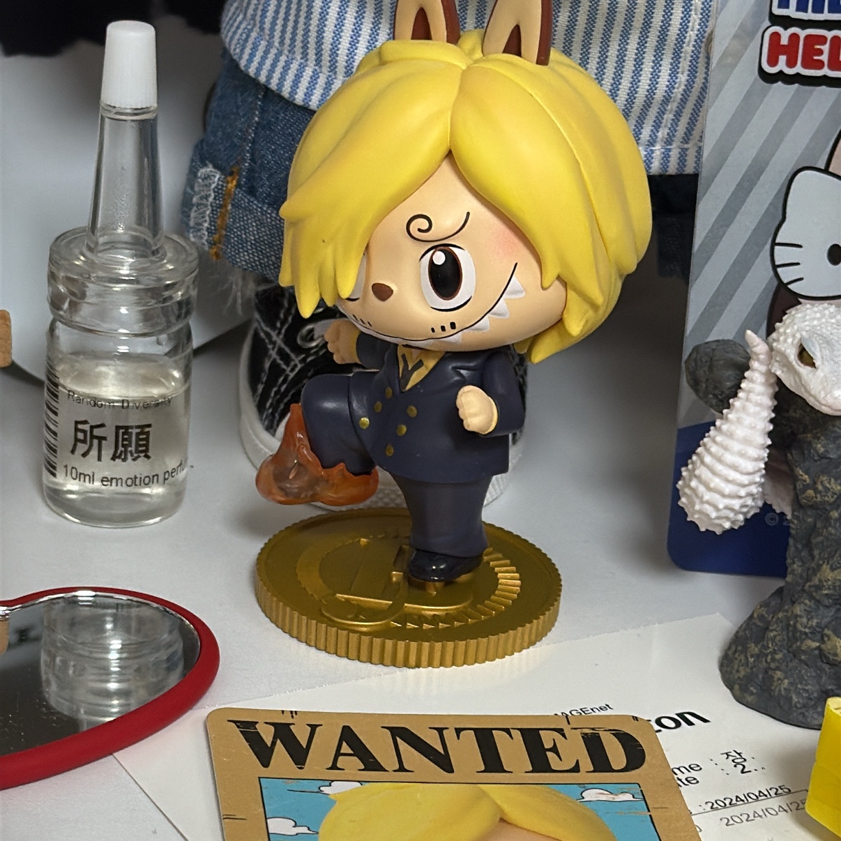 Pop Mart Labubu The Monsters x One Piece Series Figures Sanji (Opened Case) 착용 스타일