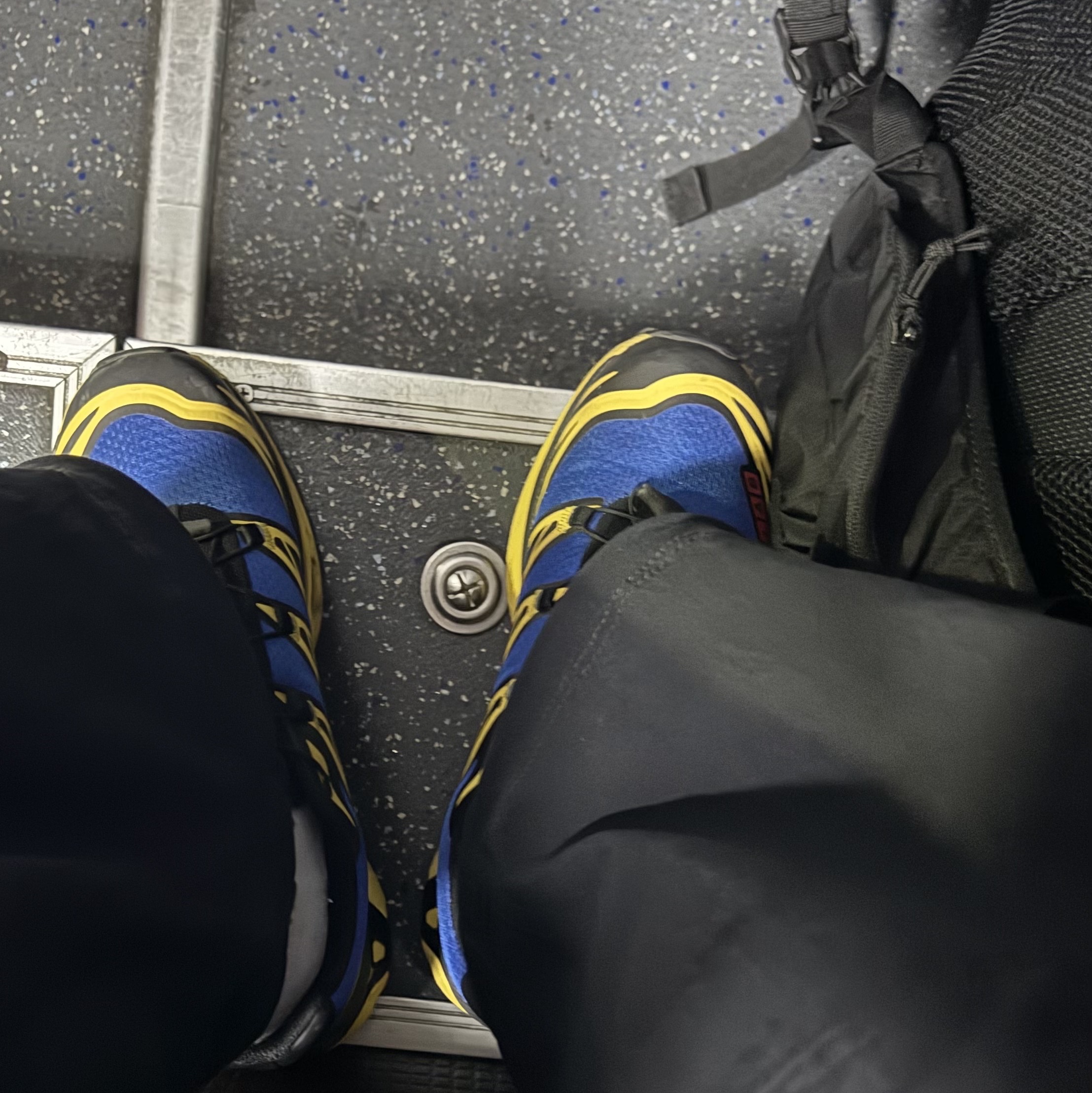 Salomon x JJJJound XT-6 Nautical Blue Lemon, Nike ACG Smith Summit Cargo Pants Black Anthracite - Asia 착용 스타일