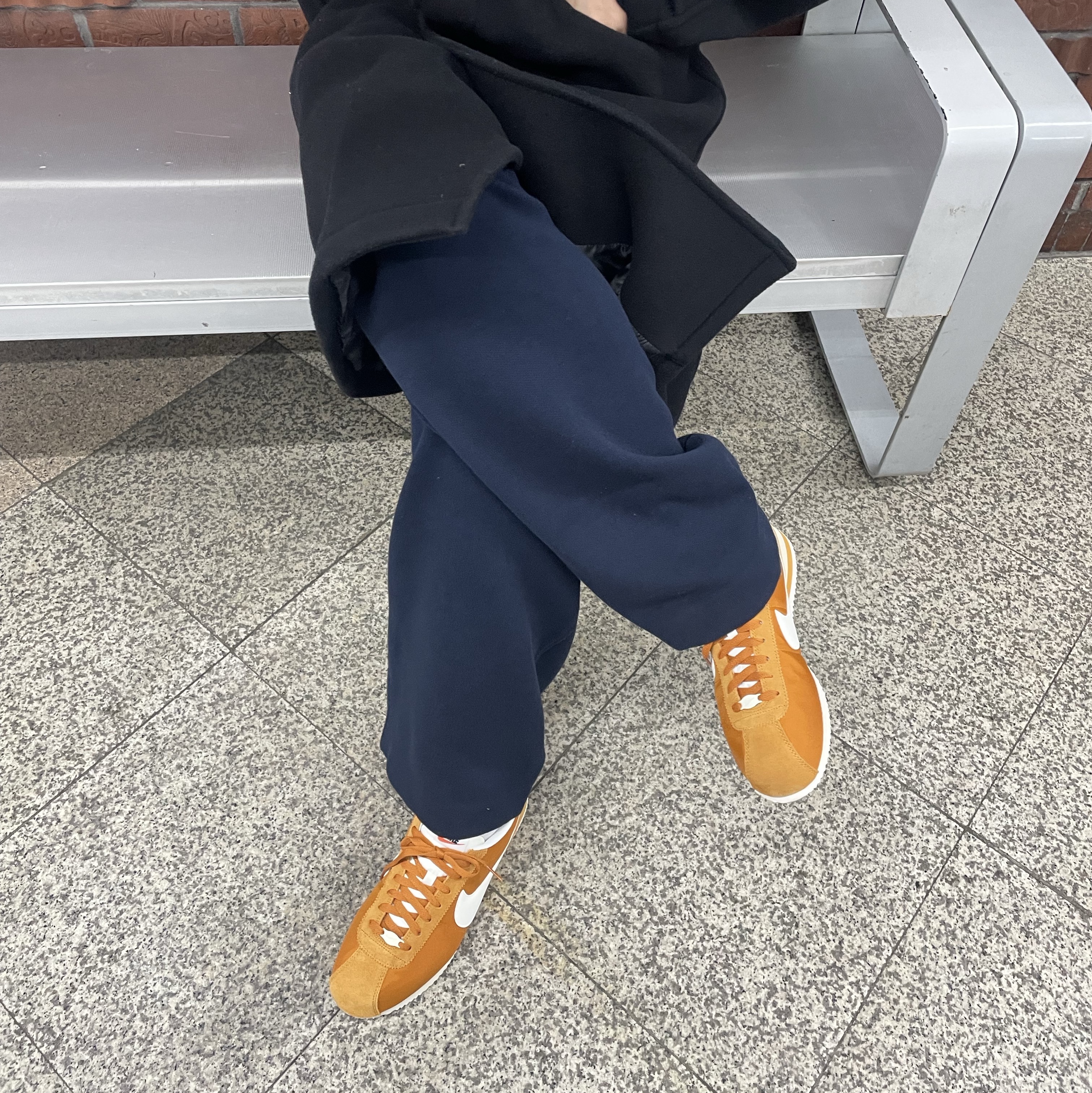 Nike Cortez TXT Monarch Muslin 착용 스타일 - 2