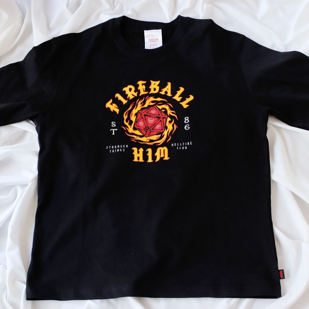 IAB Studio x Stranger Things HFC T-shirt Dice 착용 스타일 - 1