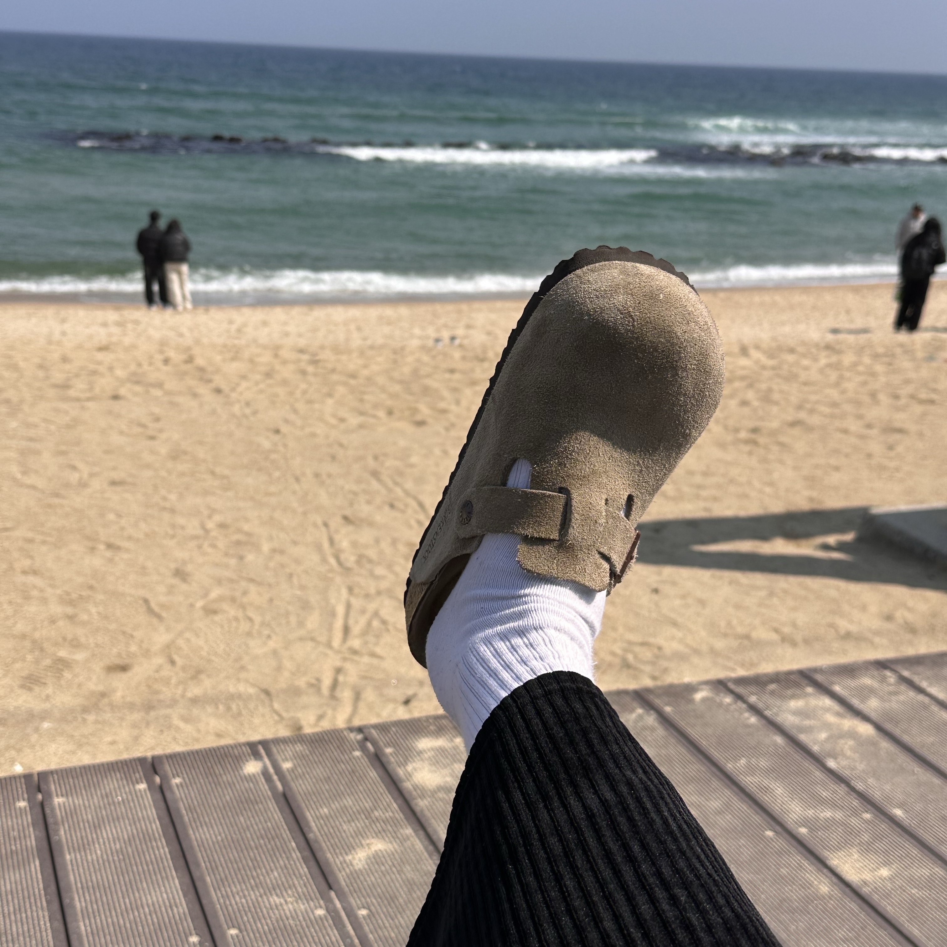 Birkenstock Boston Soft Footbed Taupe - Regular 착용 스타일