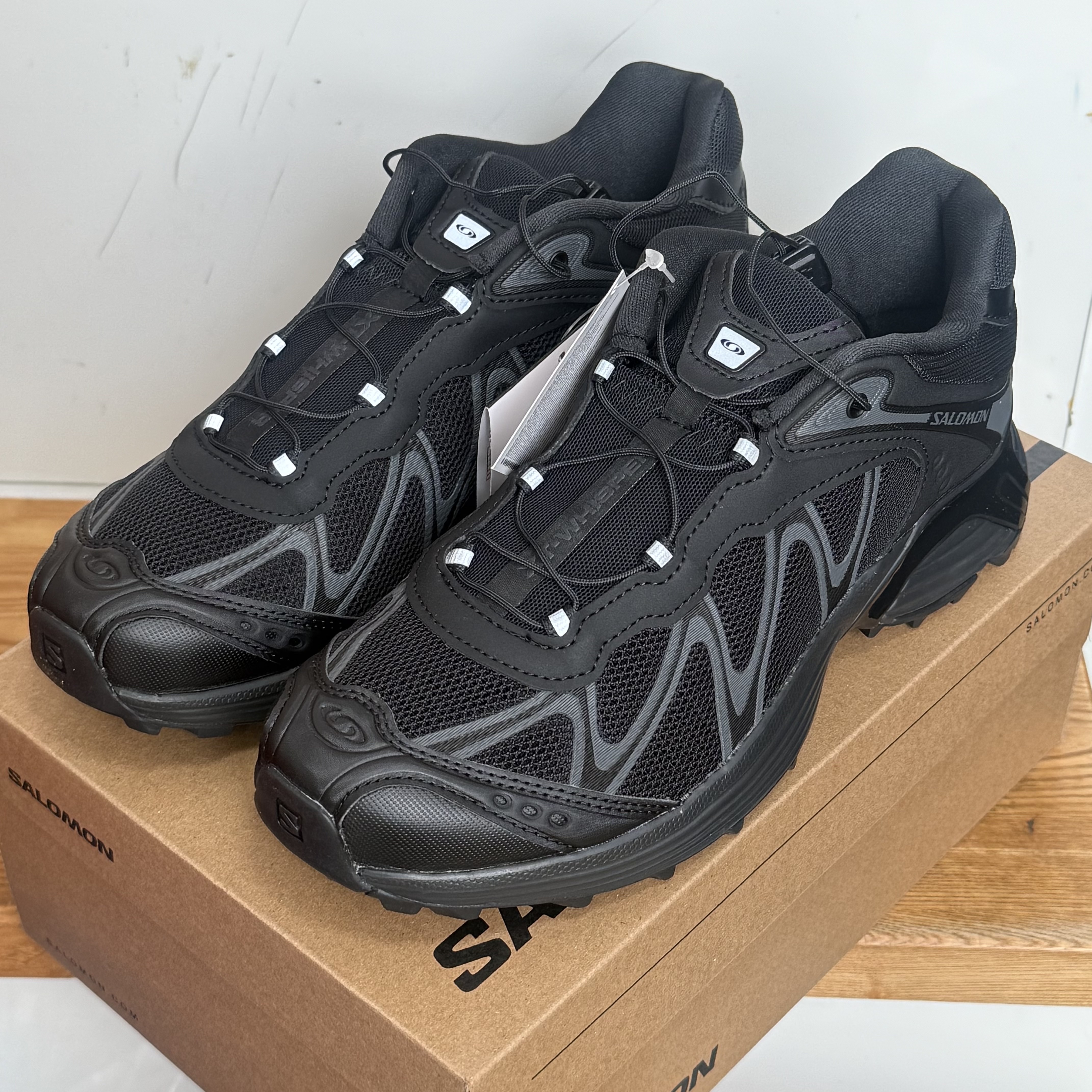 Salomon XT-Whisper Black Asphalt 착용 스타일