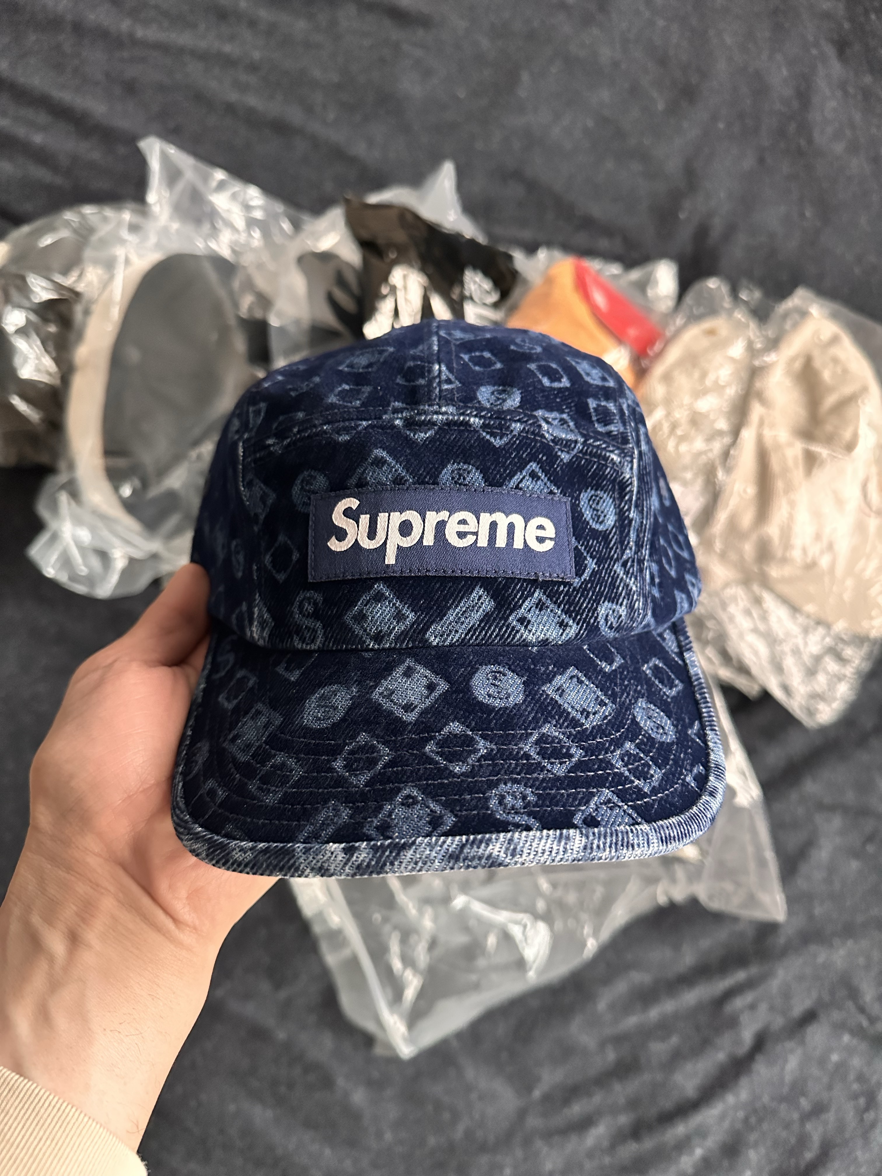Supreme Flocked Denim Camp Cap Blue - 24FW 착용 스타일