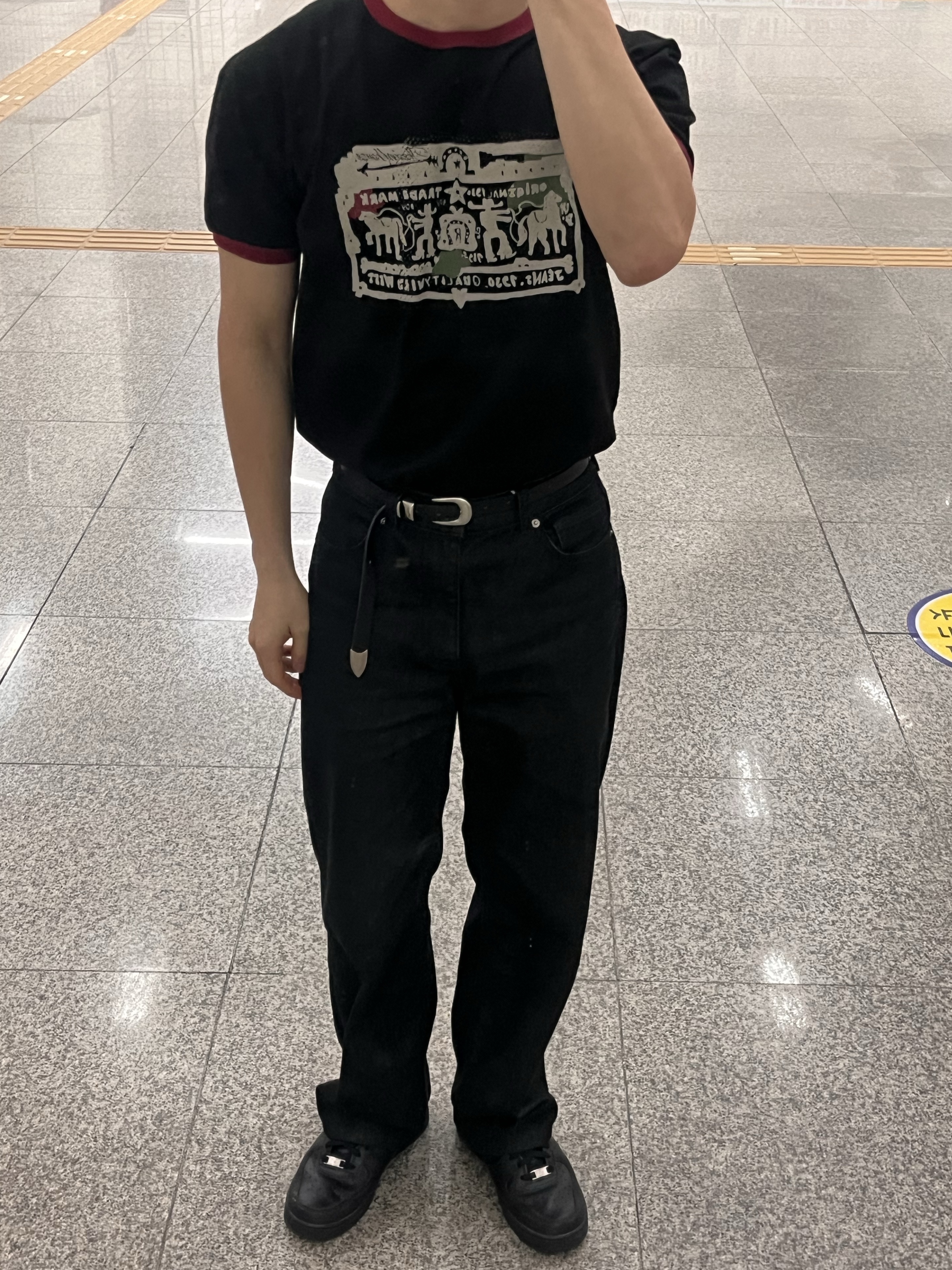 [KREAM 단독] Thevinylhouse Cowboy Pictogram Ringer Tee Black, Nike Air Force 1 '07 Low Triple Black 착용 스타일