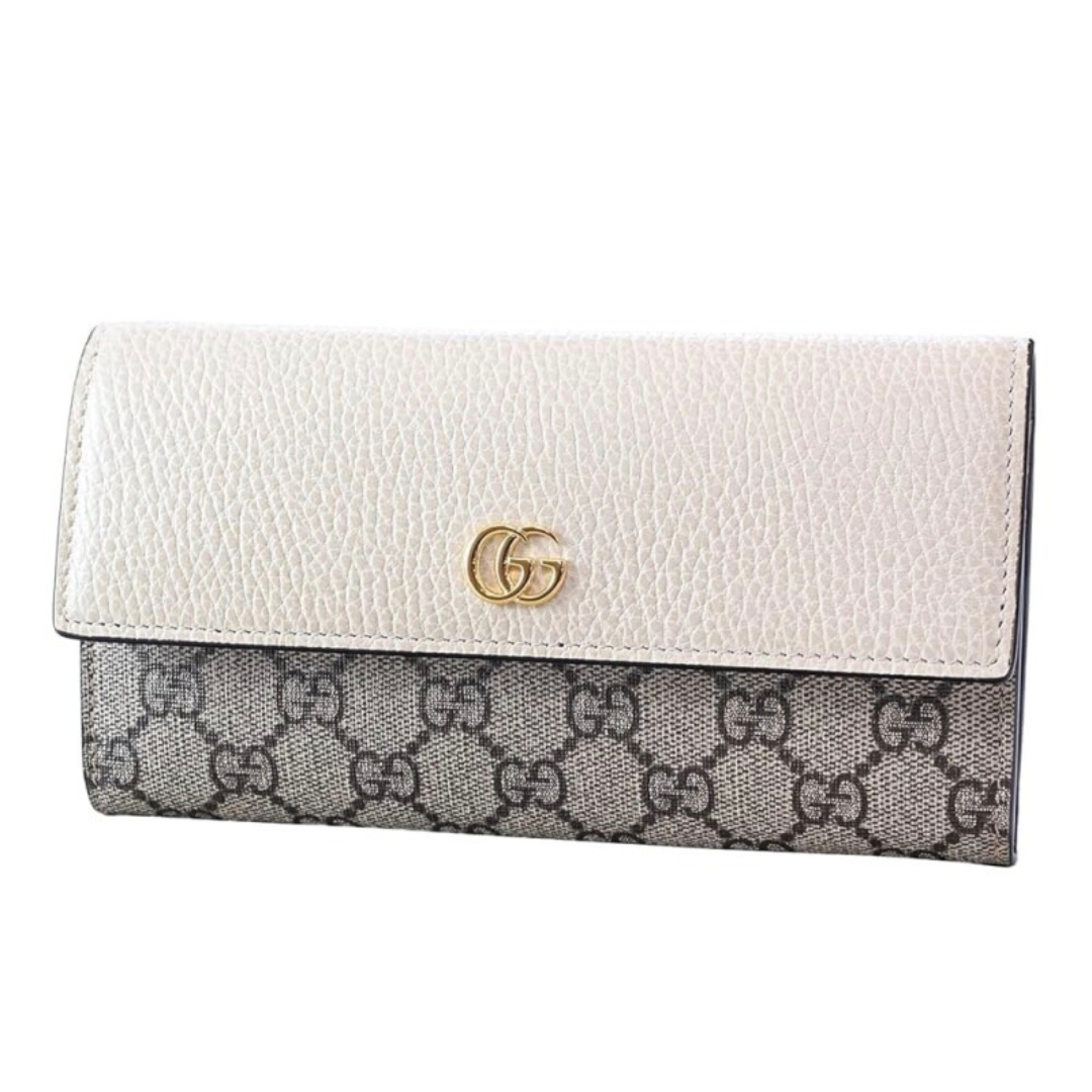Gucci GG Marmont Continental Wallet White Beige 착용 스타일 - 1