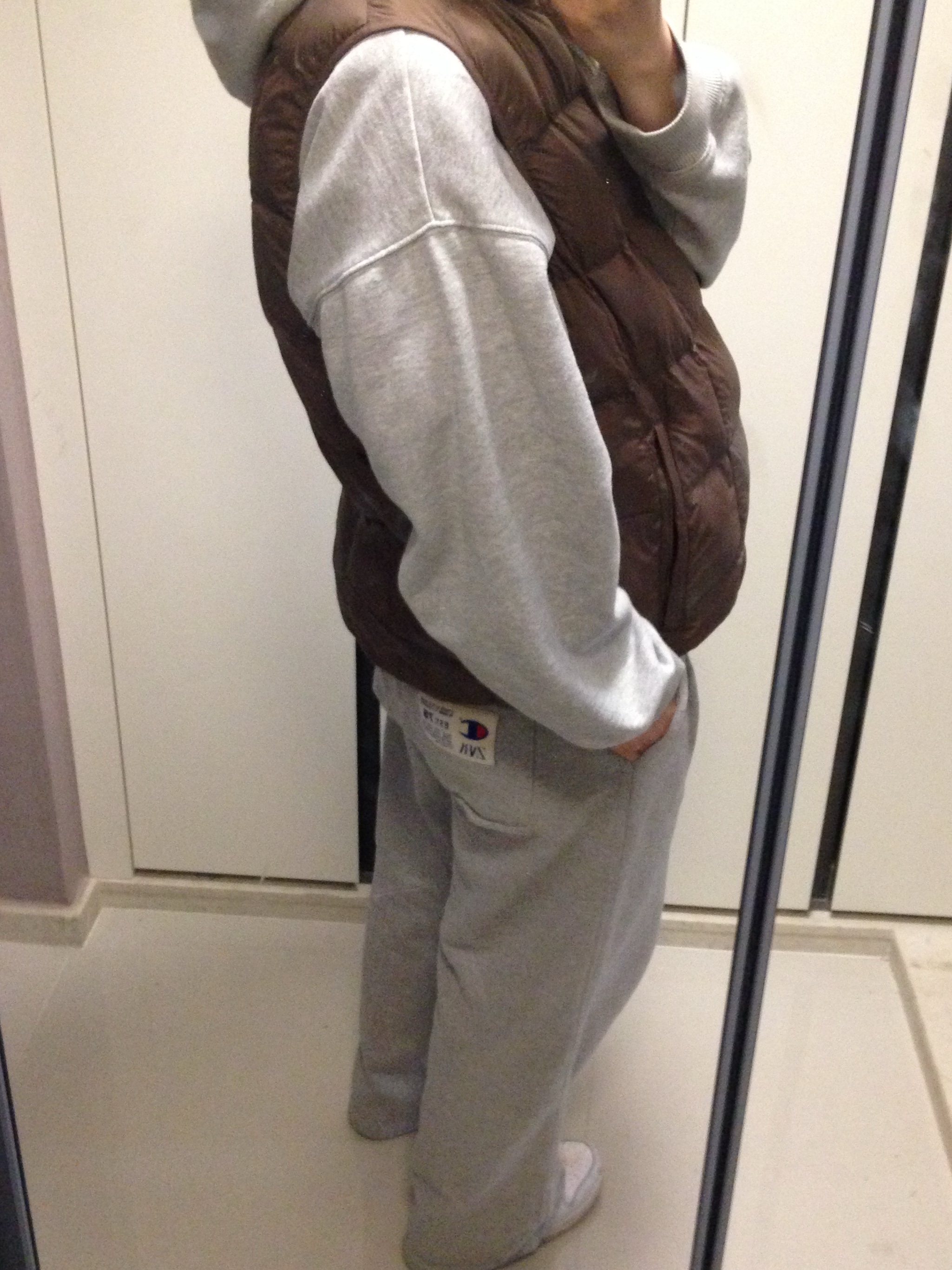 Zara x Champion Relaxed Fit Pleated Pants Gray Marl, (W) Nike Dunk Low Photon Dust 착용 스타일 - 1