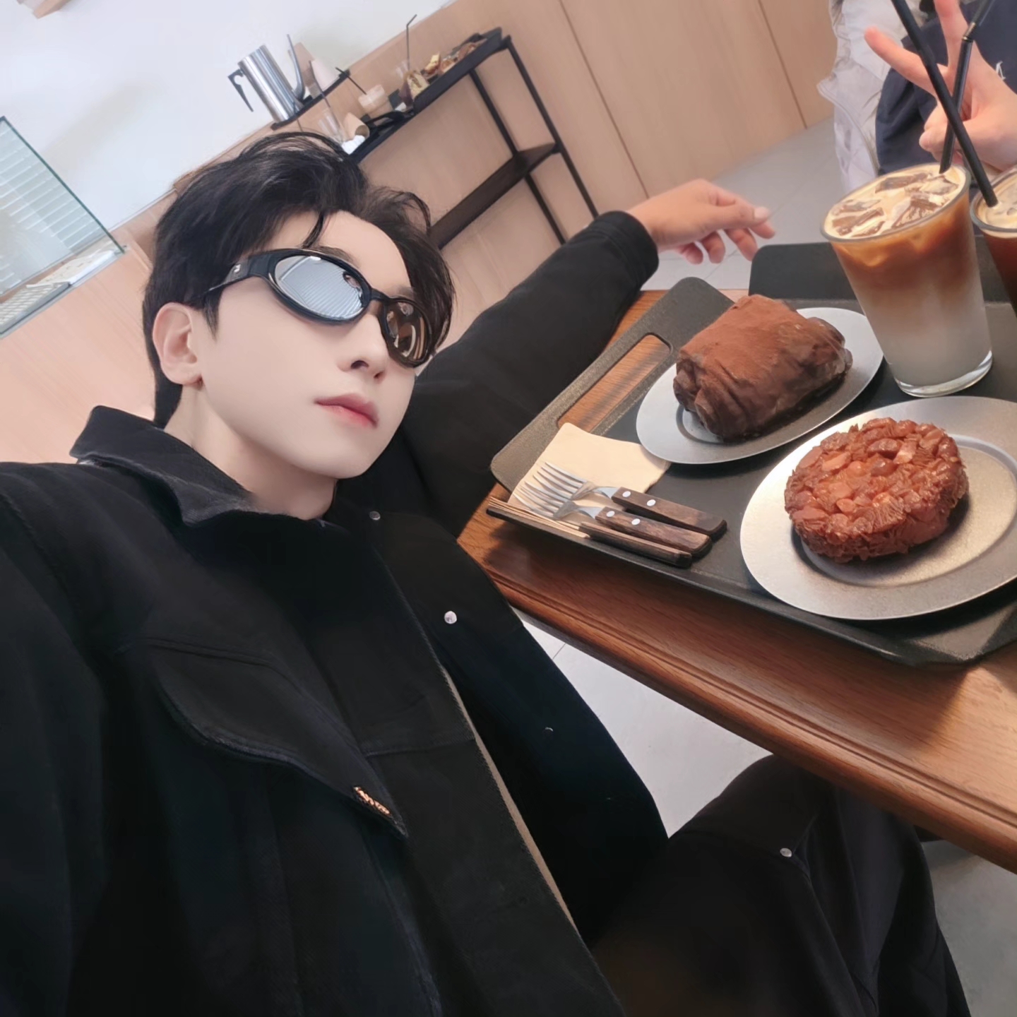 ersco Ancient Denim Trucker Jacket Black, Diesel Dx1446 Red Enamel Stainless Steel Chain Necklace Silver 착용 스타일 - 2