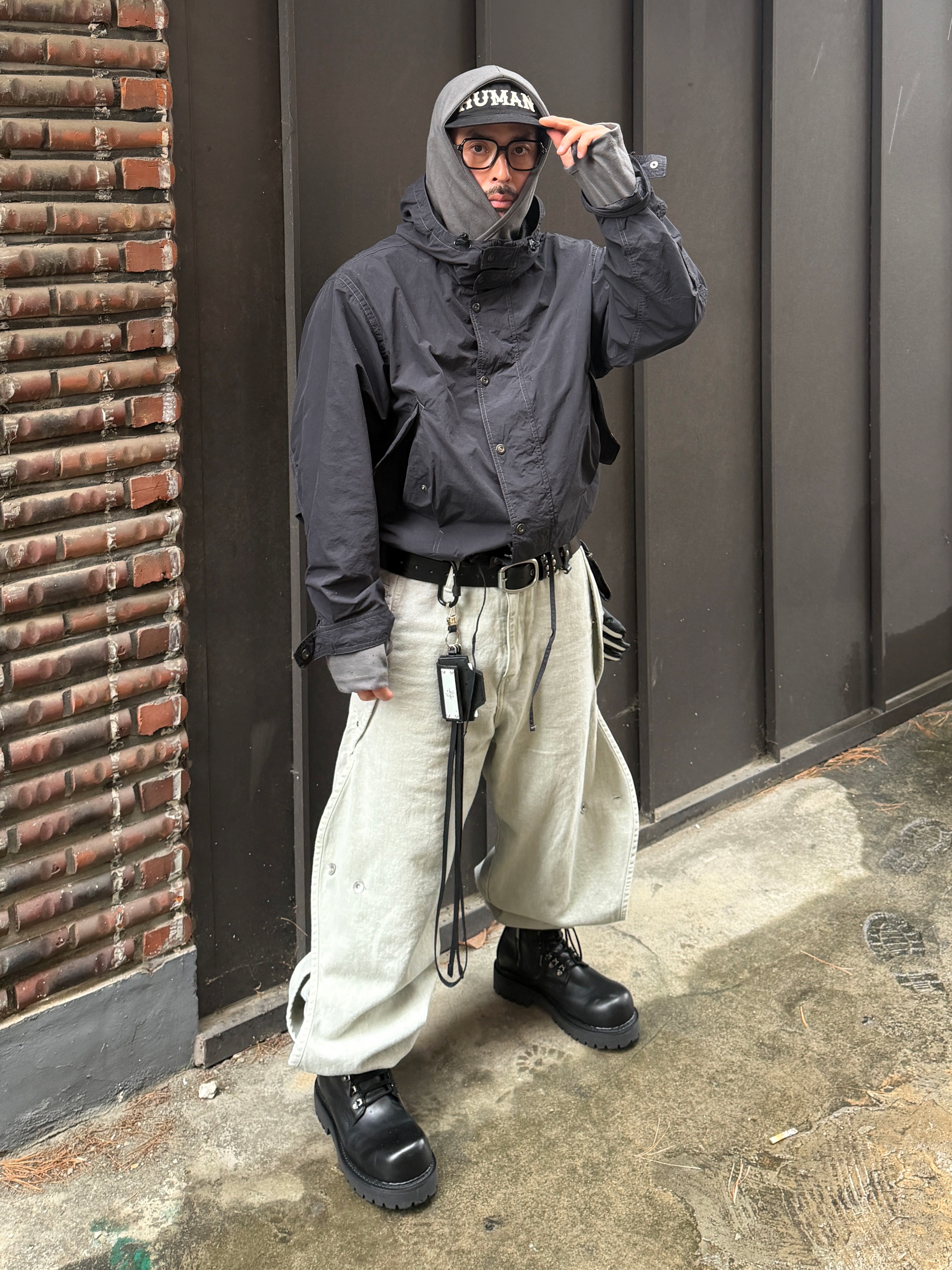 Sansan Gear Cotton Wave Pants Grey, Vacant Archive Ruta Steel Standard Belt Black 착용 스타일 - 1
