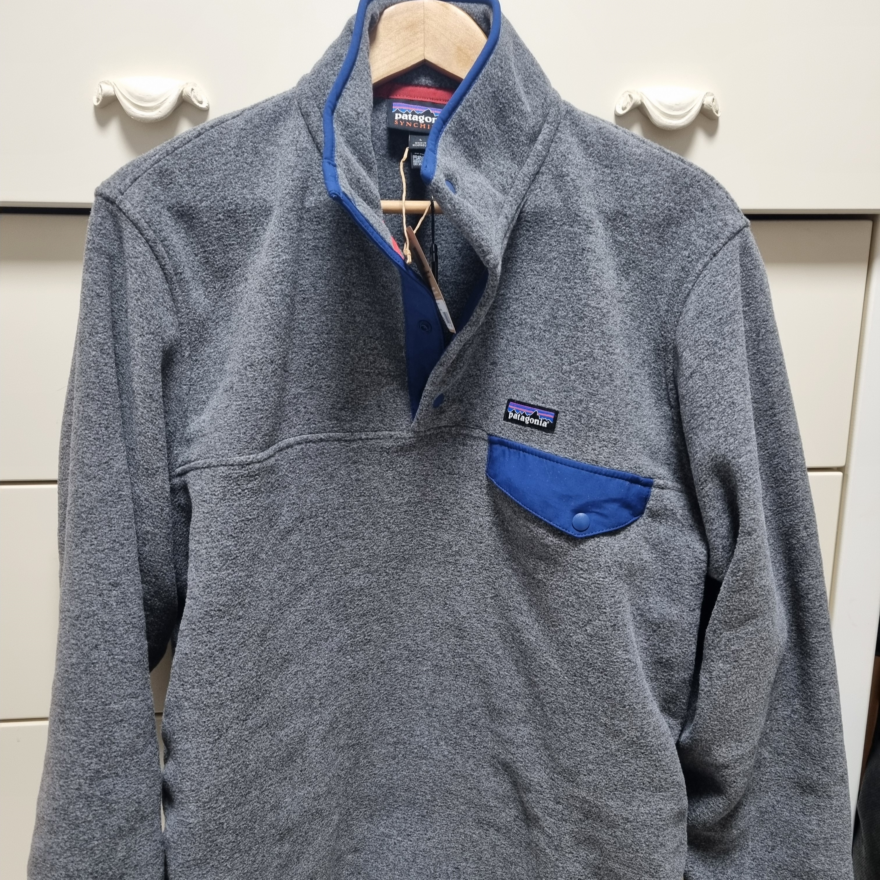 Patagonia Lightweight Synchilla Snap-T Fleece Pullover Nickel Blue 착용 스타일