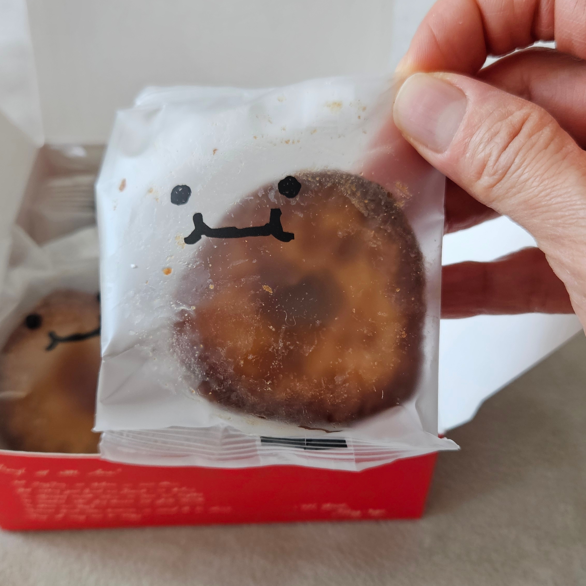 tongtonge Crispy & Chewy Gluten-Free Butter Rice Cake 착용 스타일 - 1