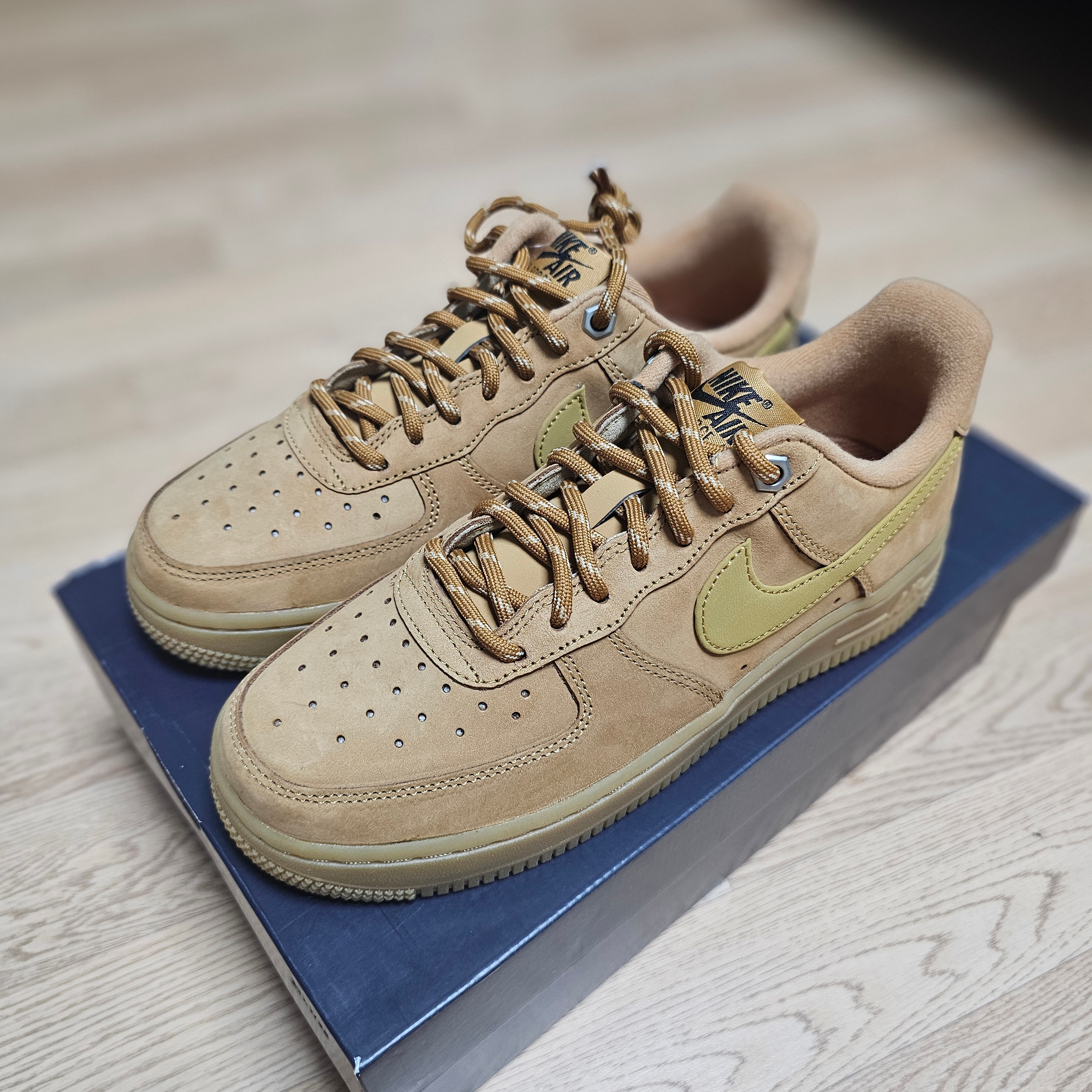 Nike Air Force 1 '07 WB Flax 착용 스타일 - 2