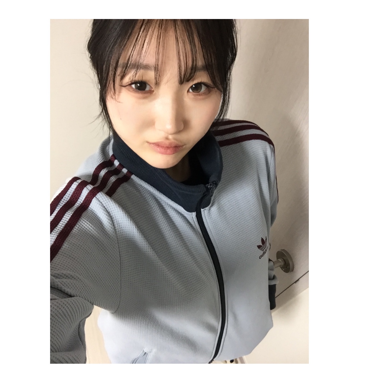Adidas Originals Track Top Light Grey - KR Sizing 착용 스타일 - 1