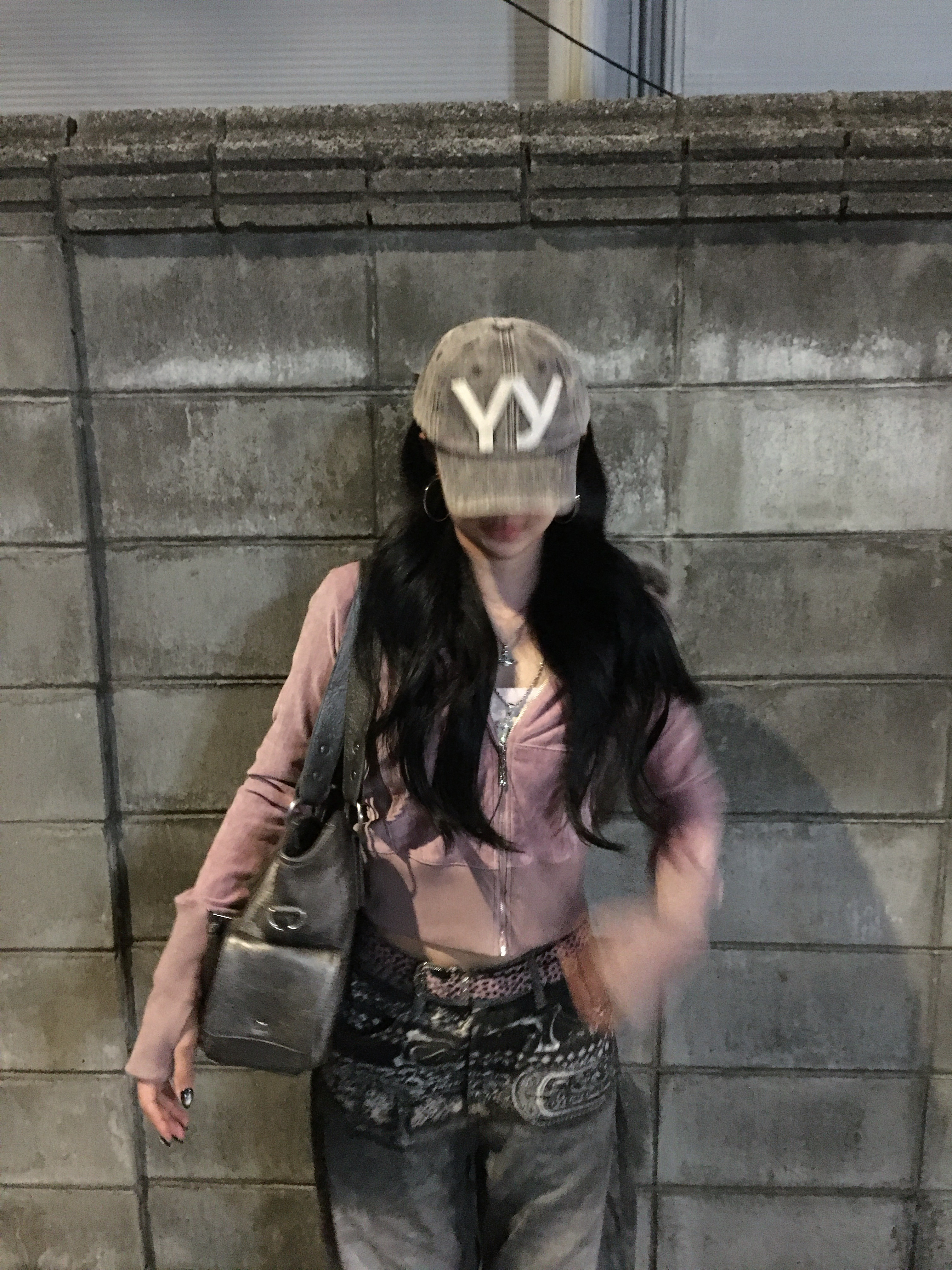 Vivienne Westwood Mini Bas Relief Pendant Silver, Open Yy Cotton Ball Cap Brown 착용 스타일 - 7