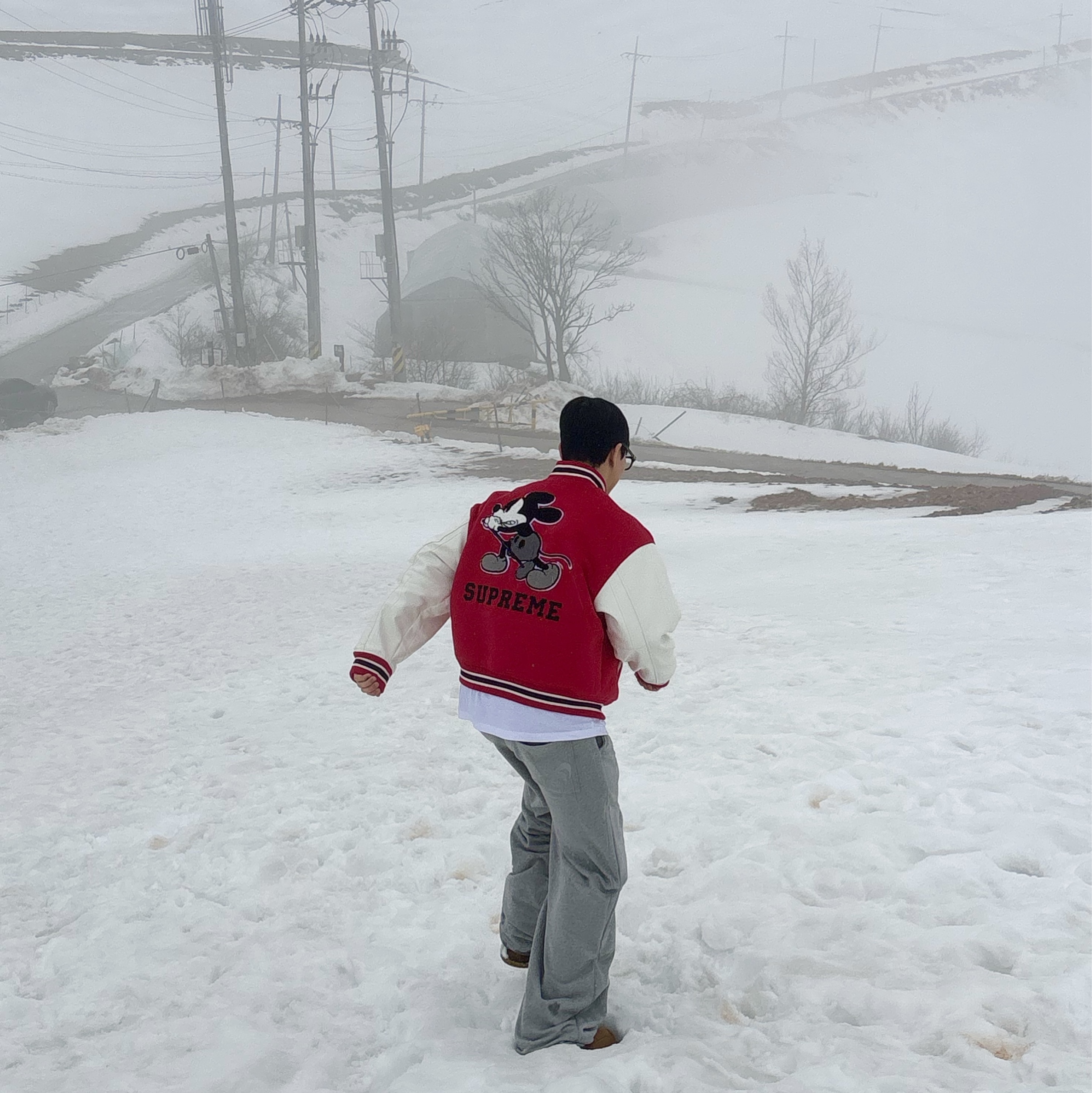 Supreme x Number (N)ine x Mickey Mouse Varsity Jacket Red - 25FW, NONPARKING X kinchi N Road Boots Brown 착용 스타일 - 4