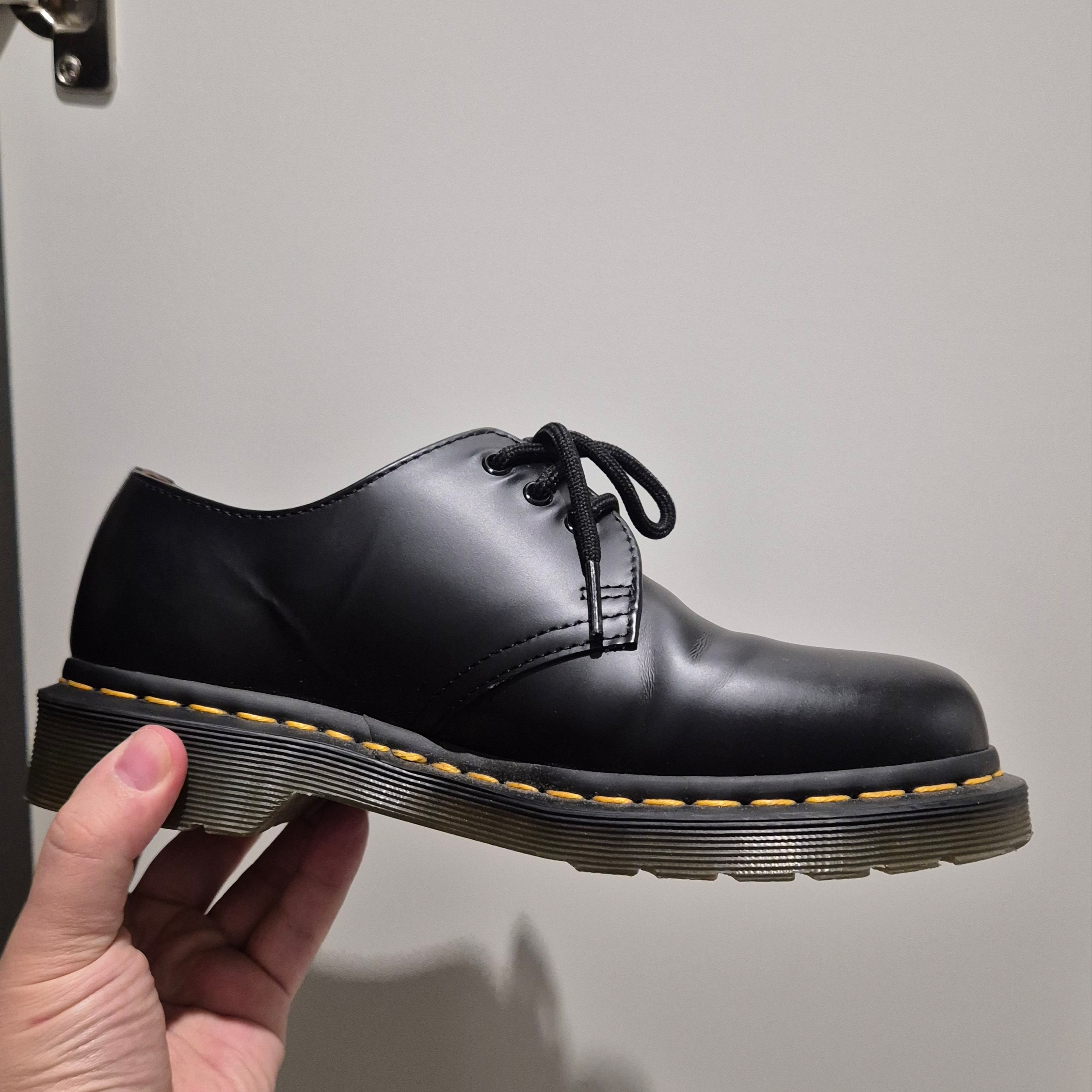 Dr. Martens 1461 Smooth Black 착용 스타일