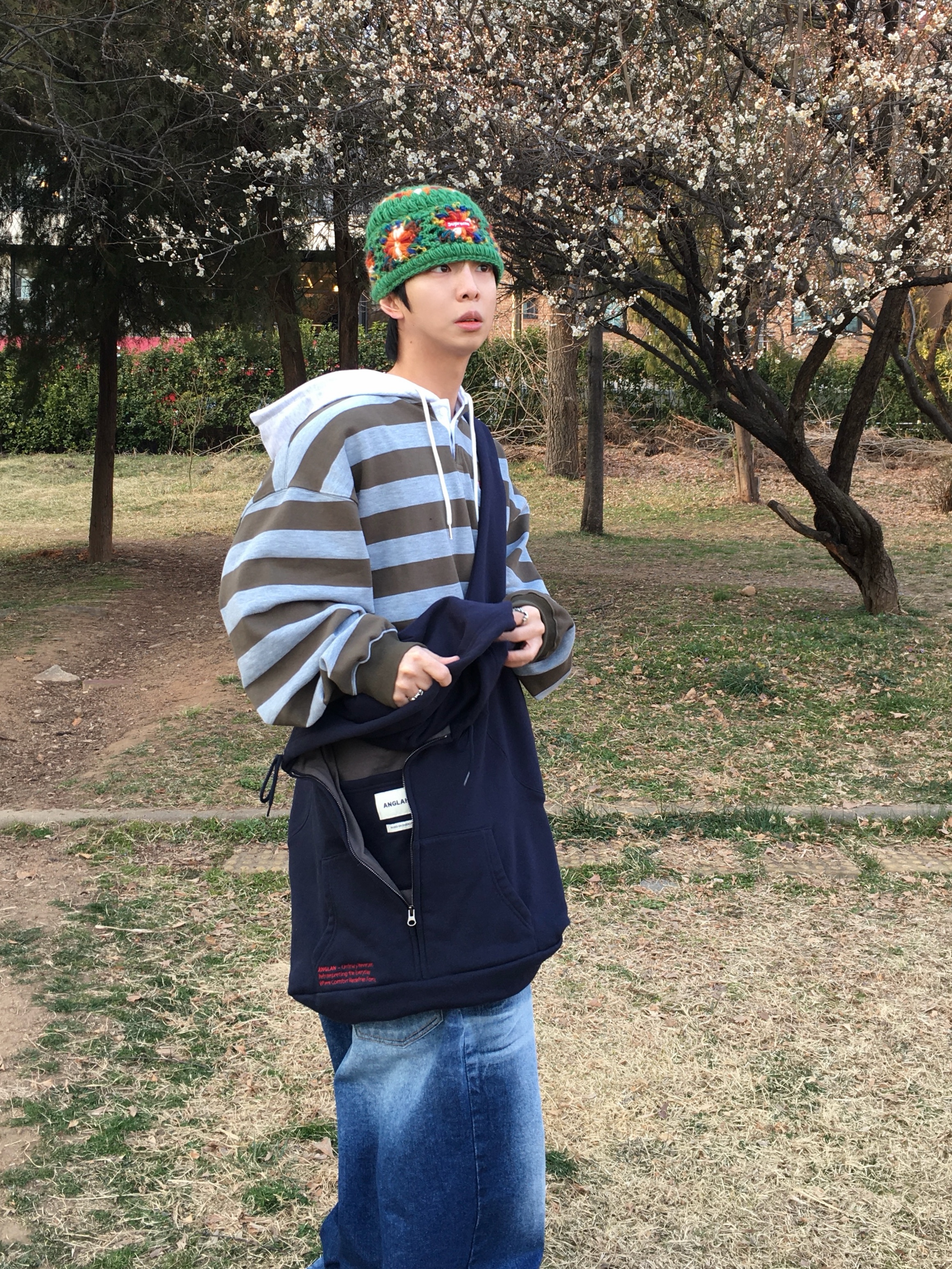 Supreme Crochet Beanie Green - 25SS, ERL Vamp Skate Shoe Pirate Black 착용 스타일 - 5