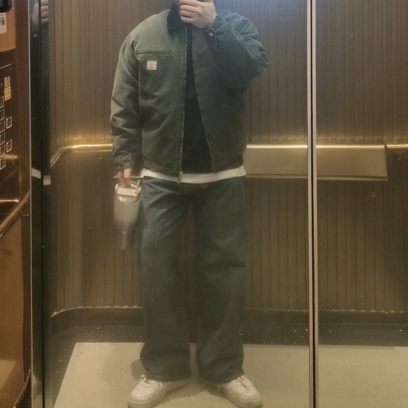 Carhartt WIP OG Detroit Jacket Olive Black Stone Canvas - Winter 착용 스타일