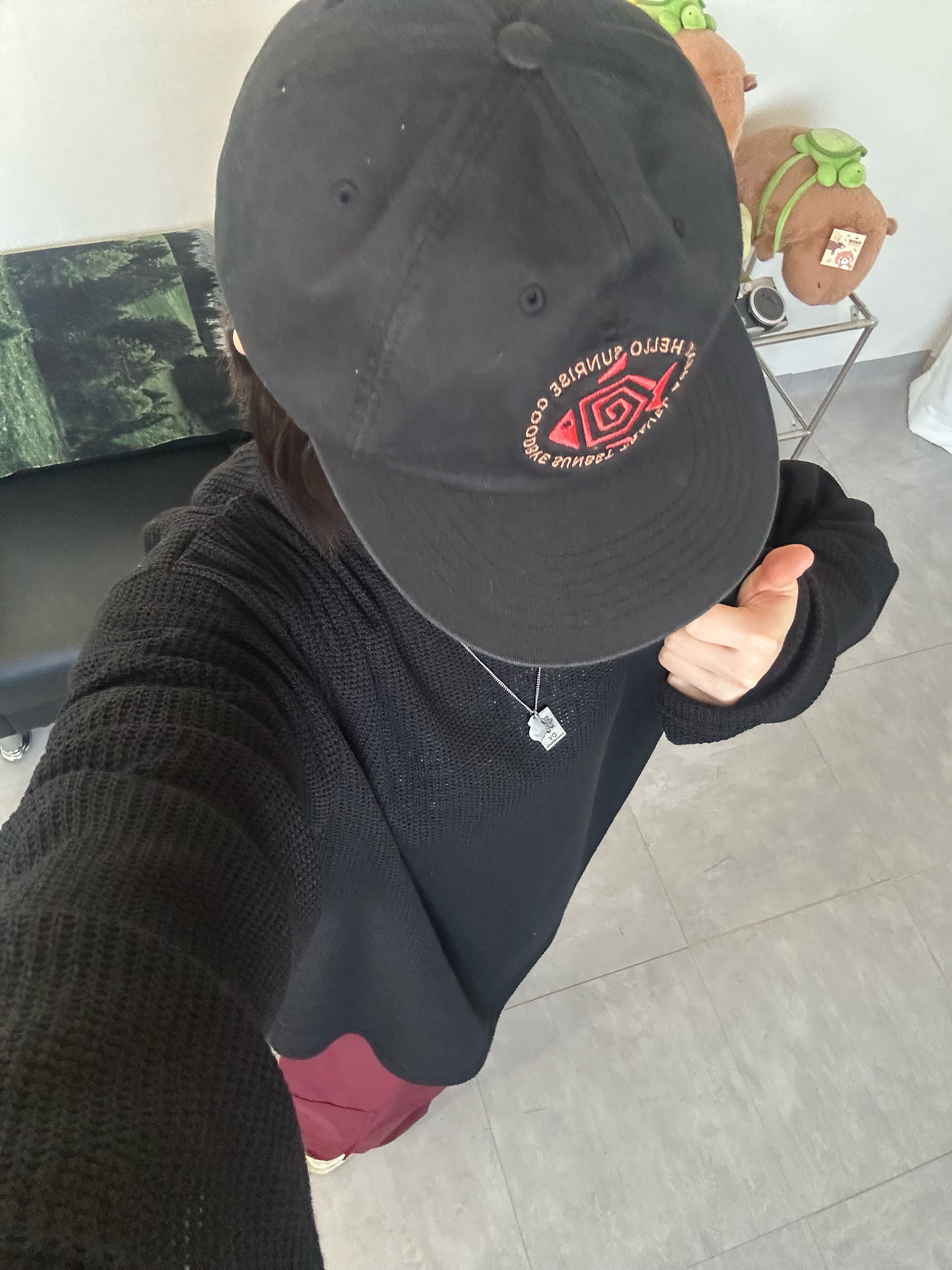 Converse x Play Comme des Garcons Chuck 70 Ox Black, Hello Sunrise Fish Oval Logo Relaxed Fit 6P Cap Black 착용 스타일 - 7