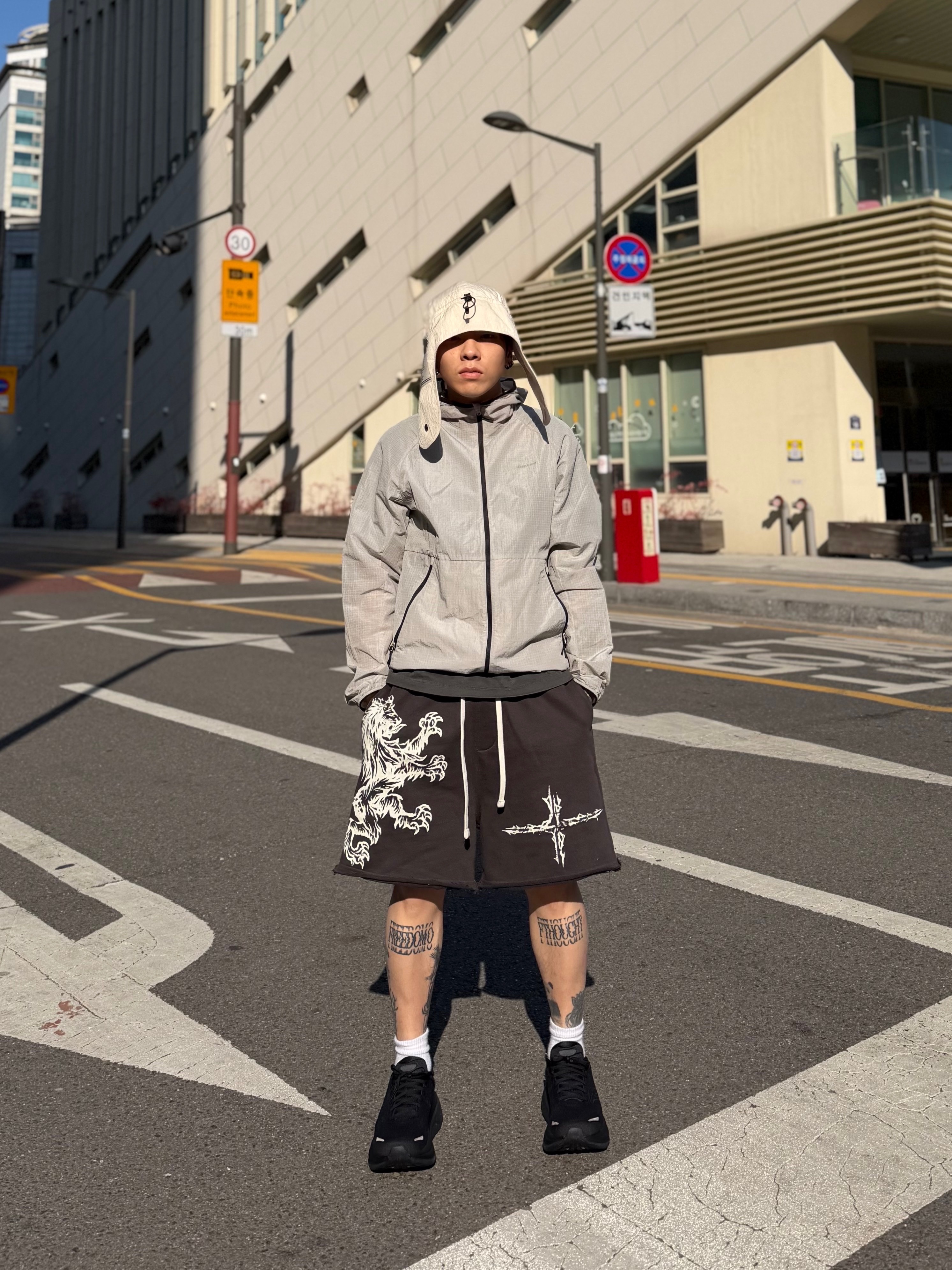 Saucony Guide 18 Wide Triple Black 착용 스타일 - 2