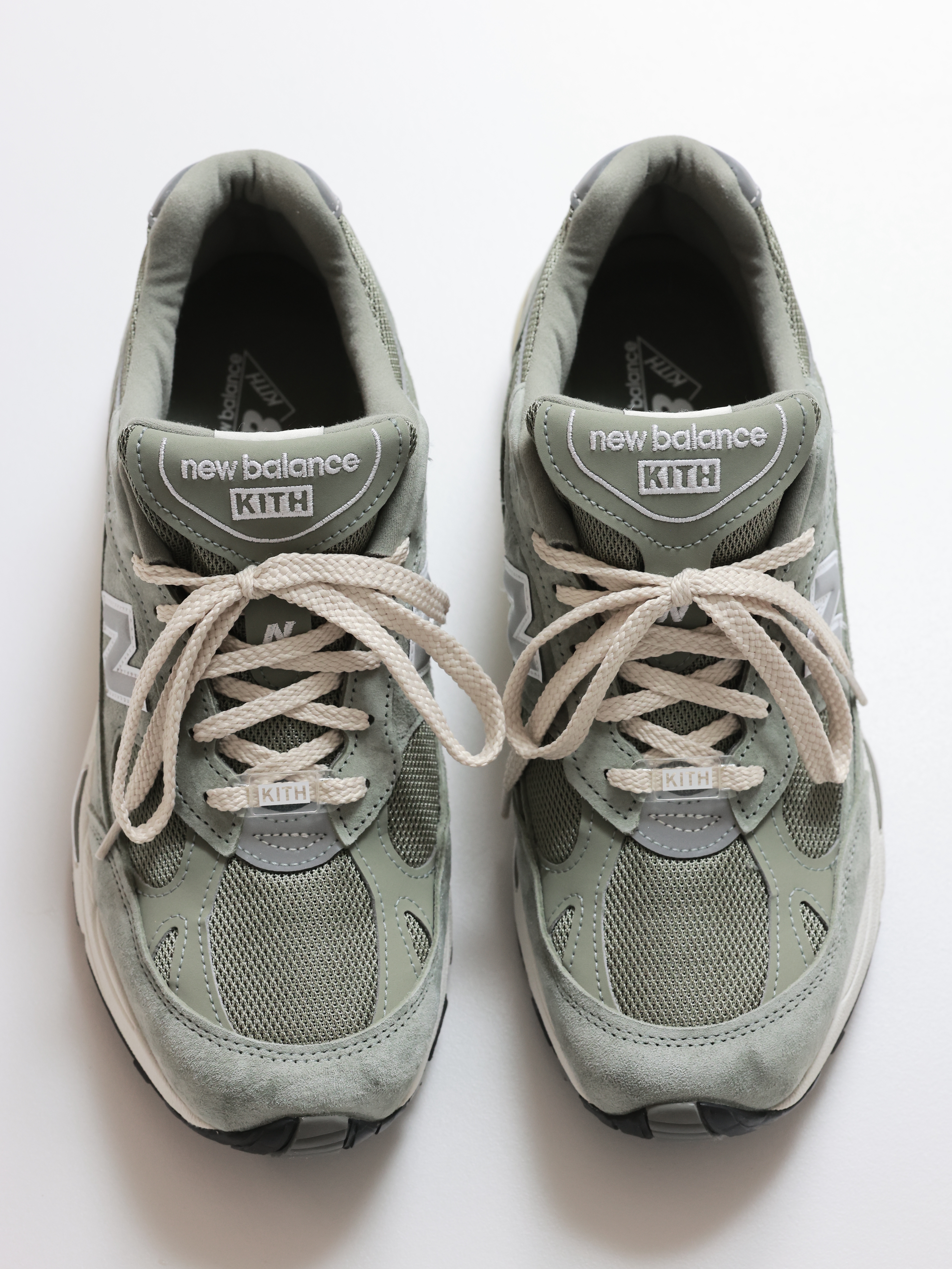 New Balance x Kith 991v1 Made in UK Vetiver 착용 스타일 - 1