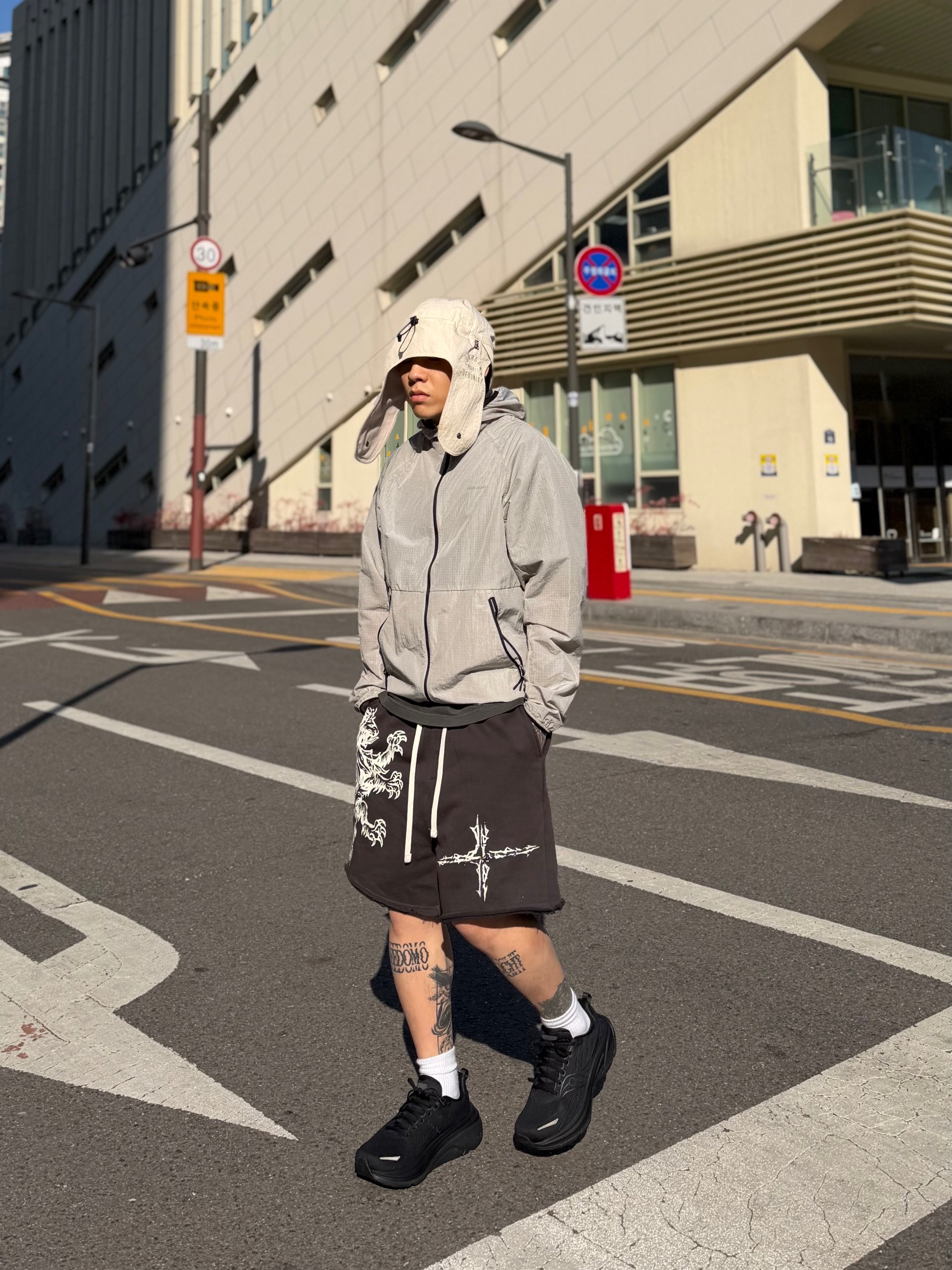 Saucony Guide 18 Wide Triple Black 착용 스타일 - 1