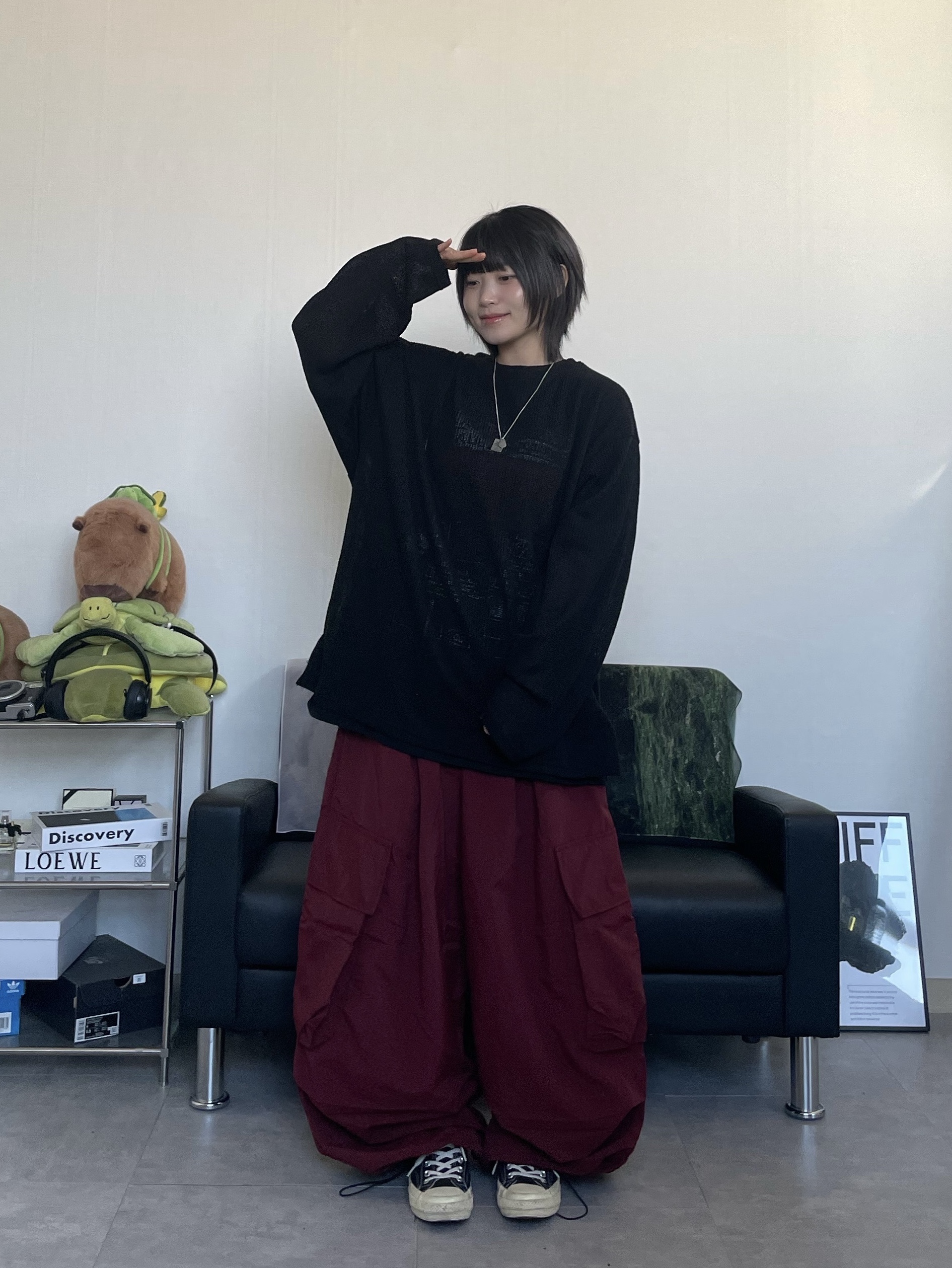 Converse x Play Comme des Garcons Chuck 70 Ox Black, Hello Sunrise Fish Oval Logo Relaxed Fit 6P Cap Black 착용 스타일 - 4