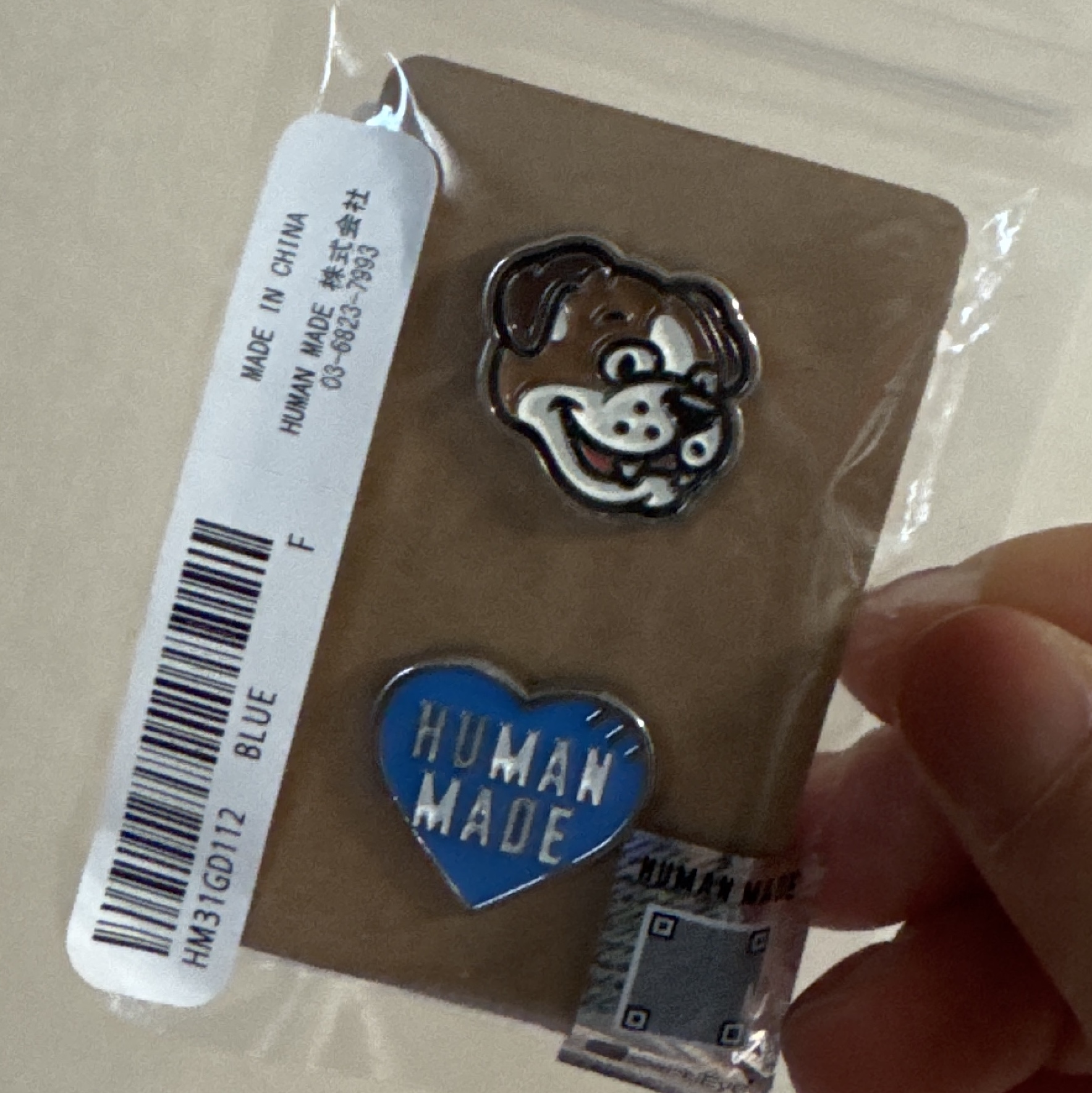 Human Made Pins Set Blue 착용 스타일