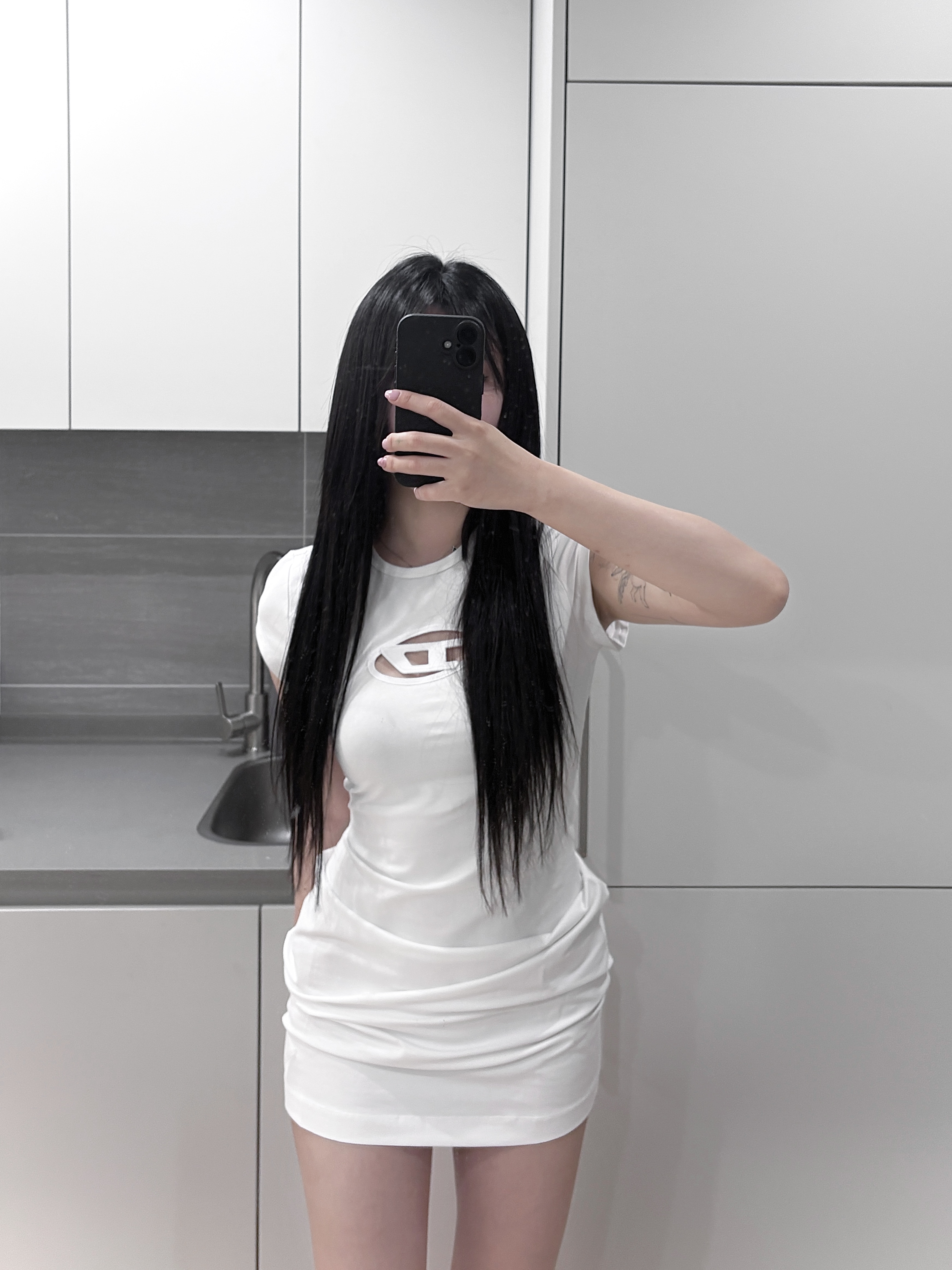 (W) Diesel D-Angiel Short Dress White 착용 스타일