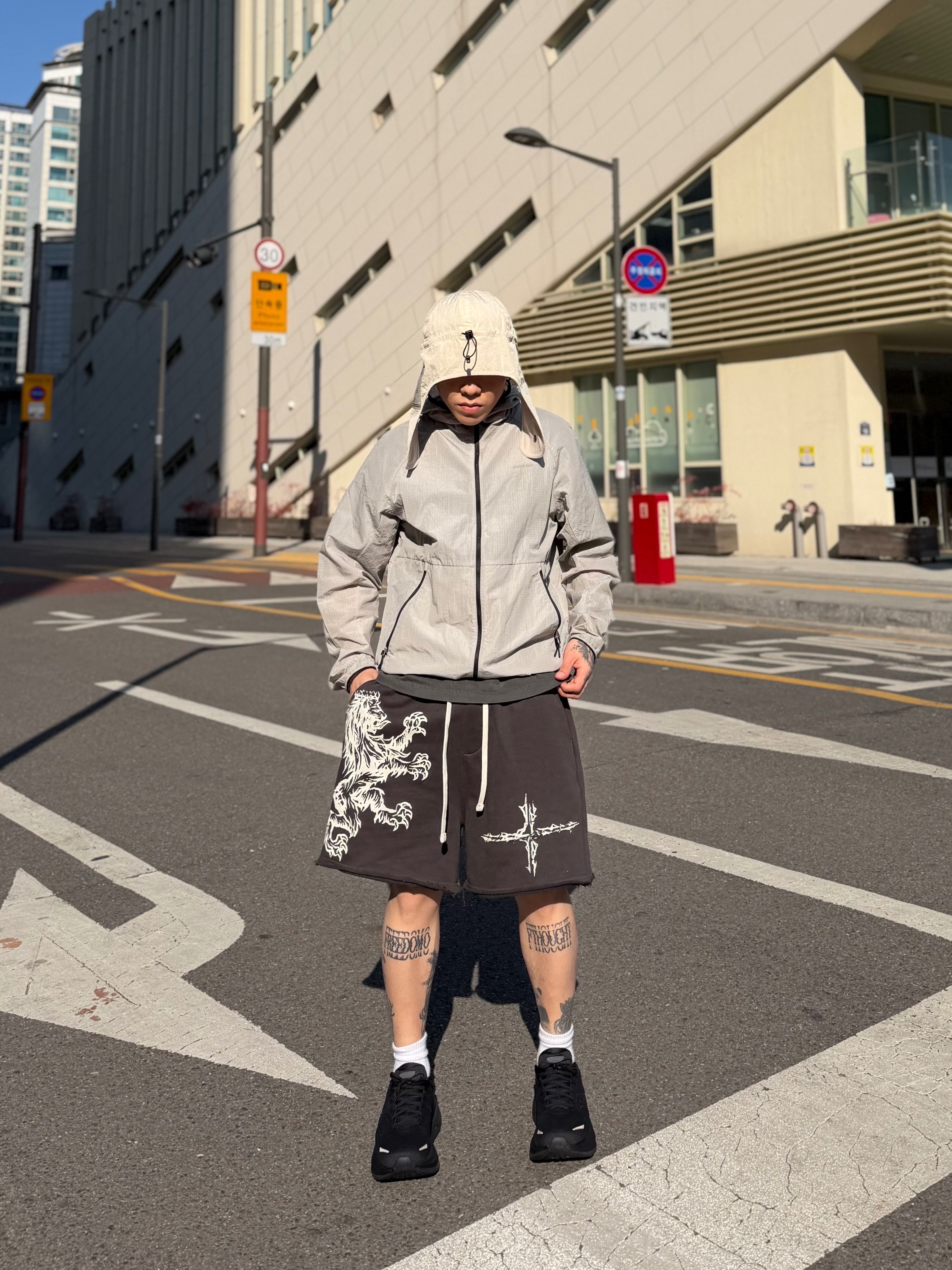 Saucony Guide 18 Wide Triple Black 착용 스타일 - 3