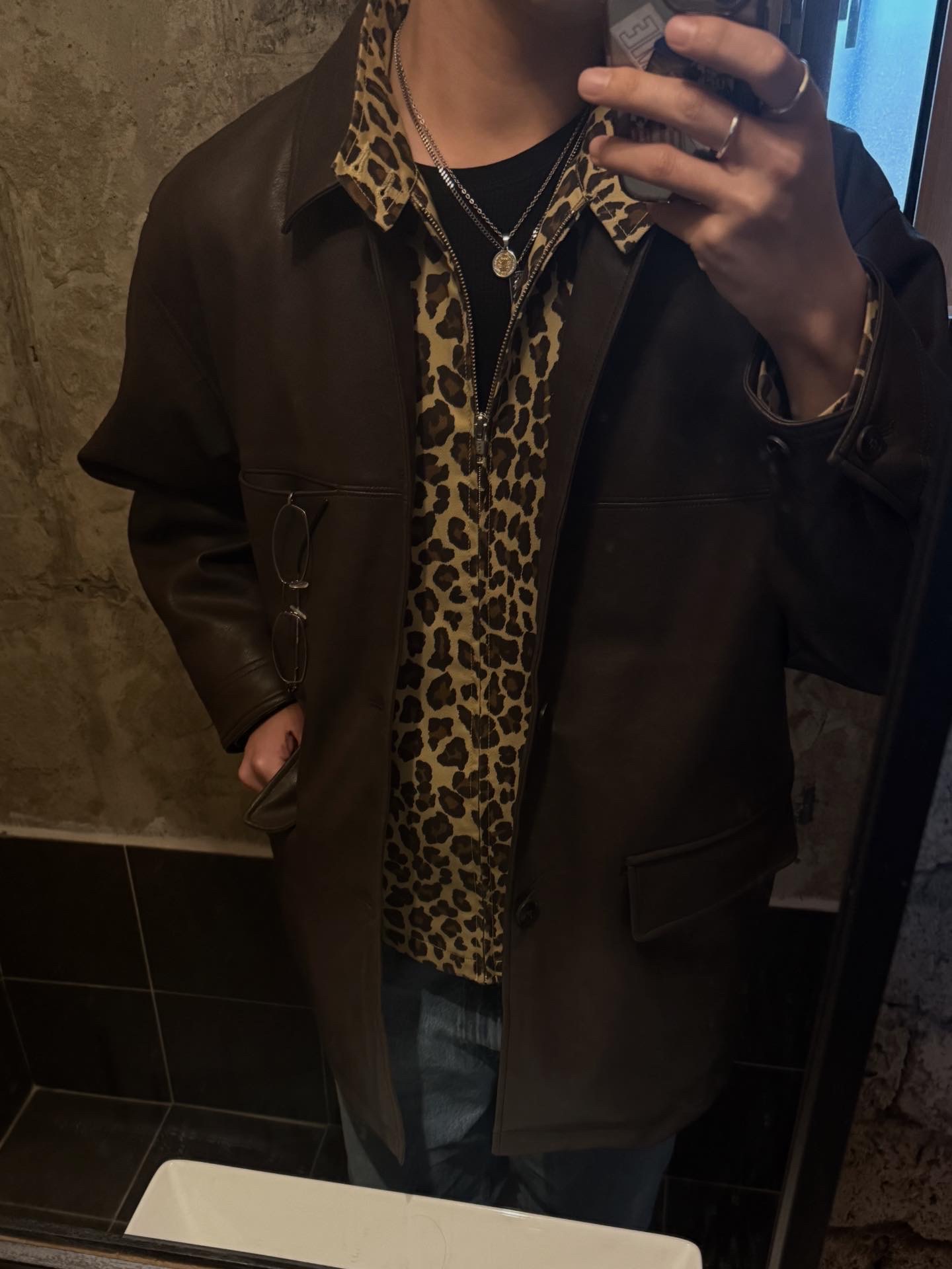 Supreme x Toy Machine Harrington Jacket Leopard - 24SS, Balenciaga Strike 20mm Lace-Up Boot Black 착용 스타일 - 1