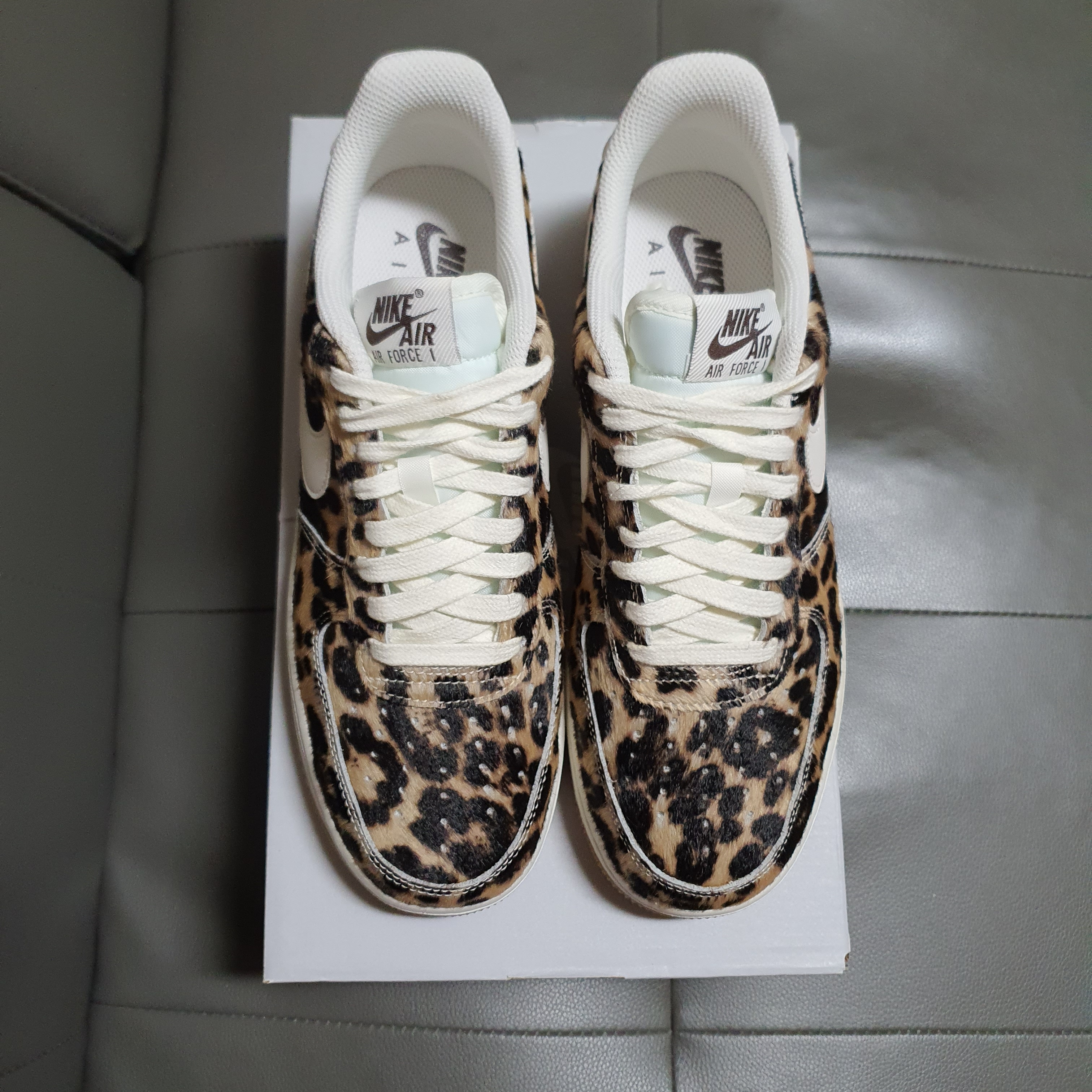 (W) Nike Air Force 1 '07 Baroque Brown Sesame 착용 스타일
