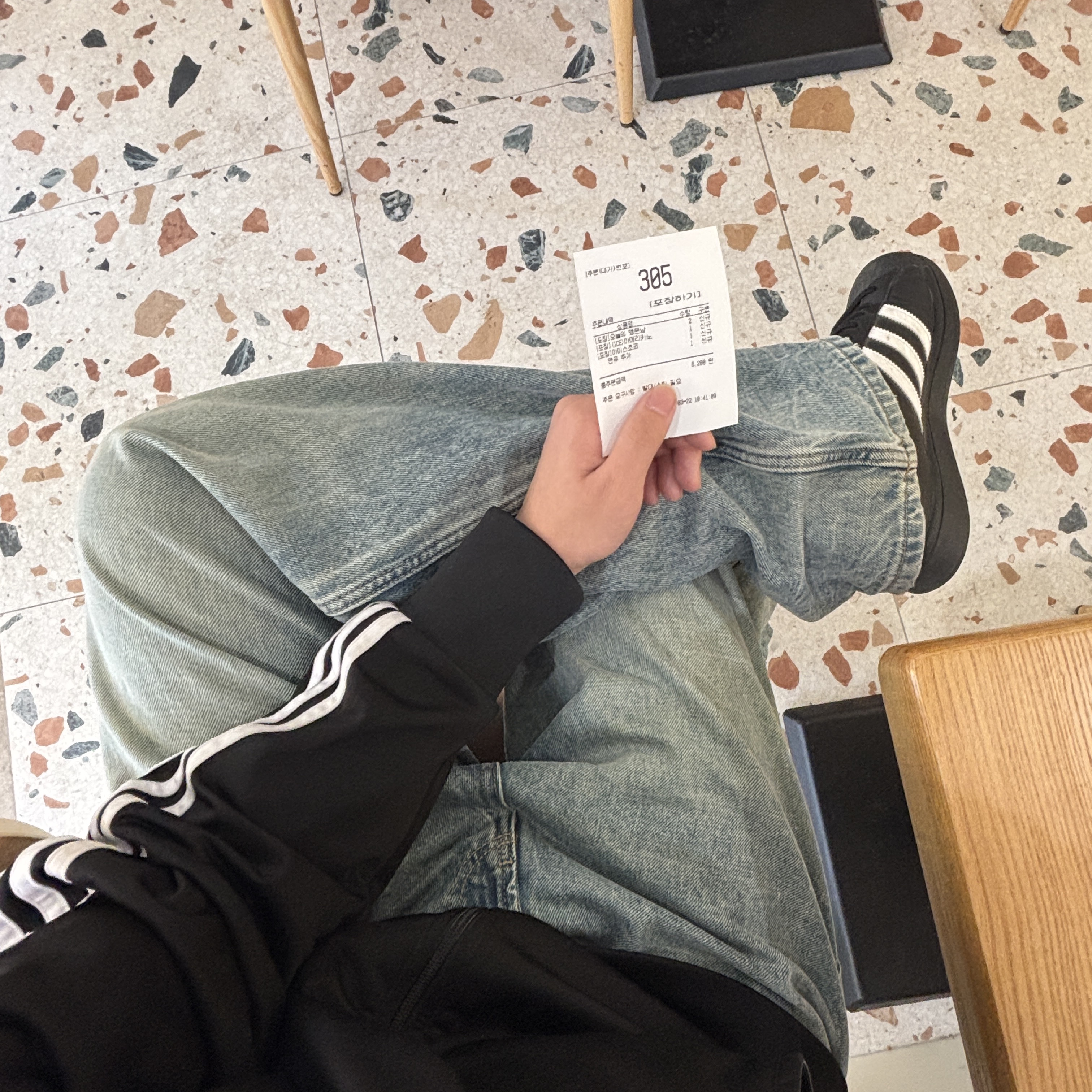 Adidas Adicolor Classics Firebird Track Top Black - KR Sizing, Adidas Superstar Core Black White 착용 스타일