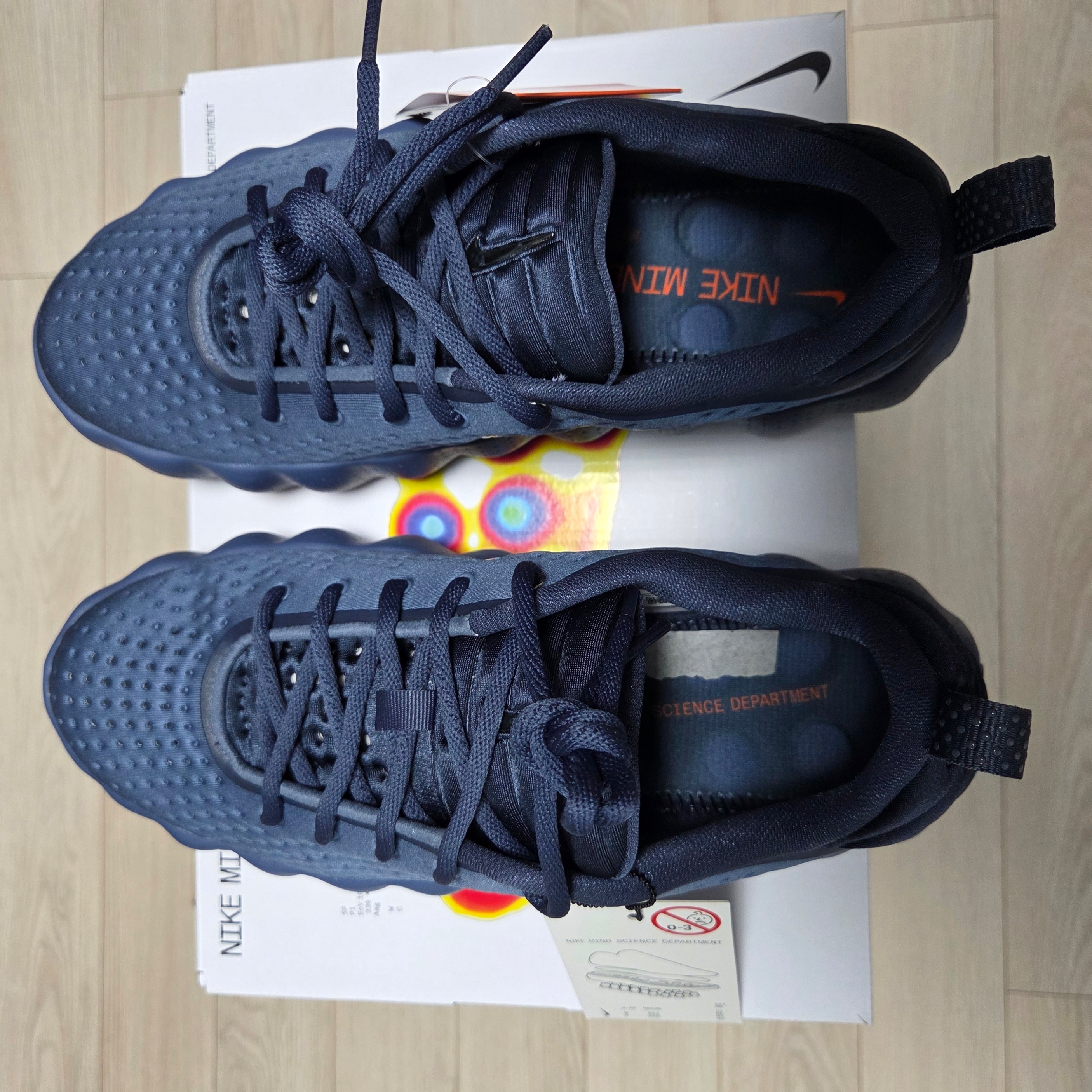 Nike Mind 002 Thunder Blue Chrome 착용 스타일 - 6