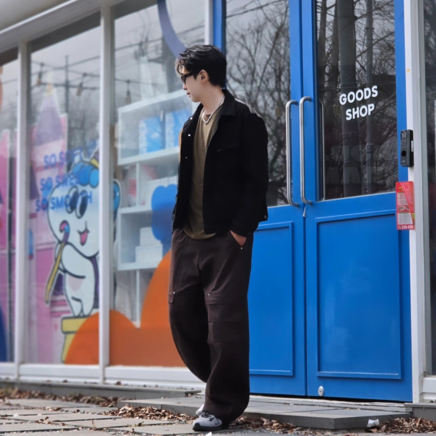 ersco Ancient Denim Trucker Jacket Black, Adidas Originals Canvas Cargo Work Pants Aurora Coffee - US Sizing 착용 스타일 - 2
