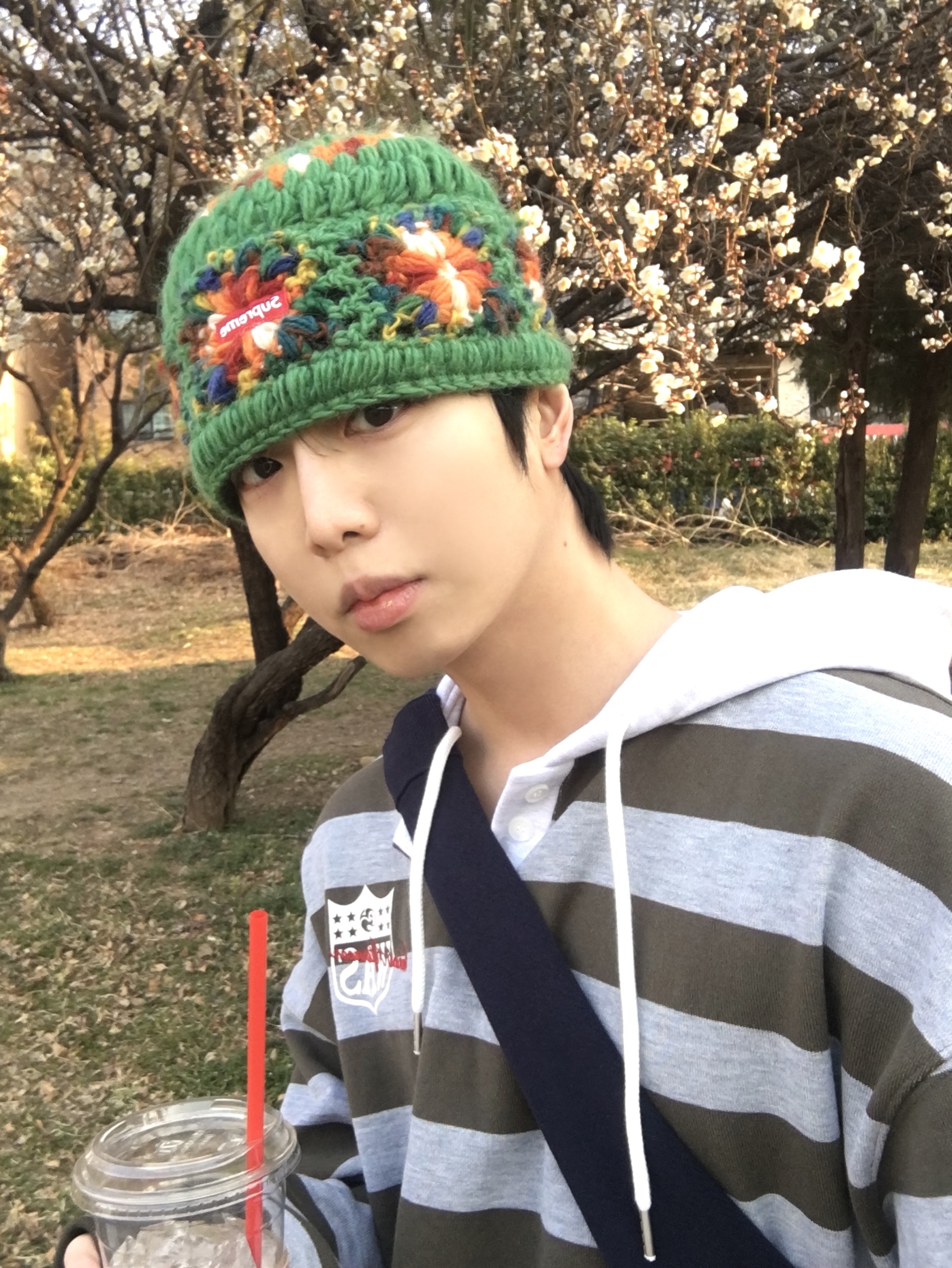 Supreme Crochet Beanie Green - 25SS, ERL Vamp Skate Shoe Pirate Black 착용 스타일 - 2