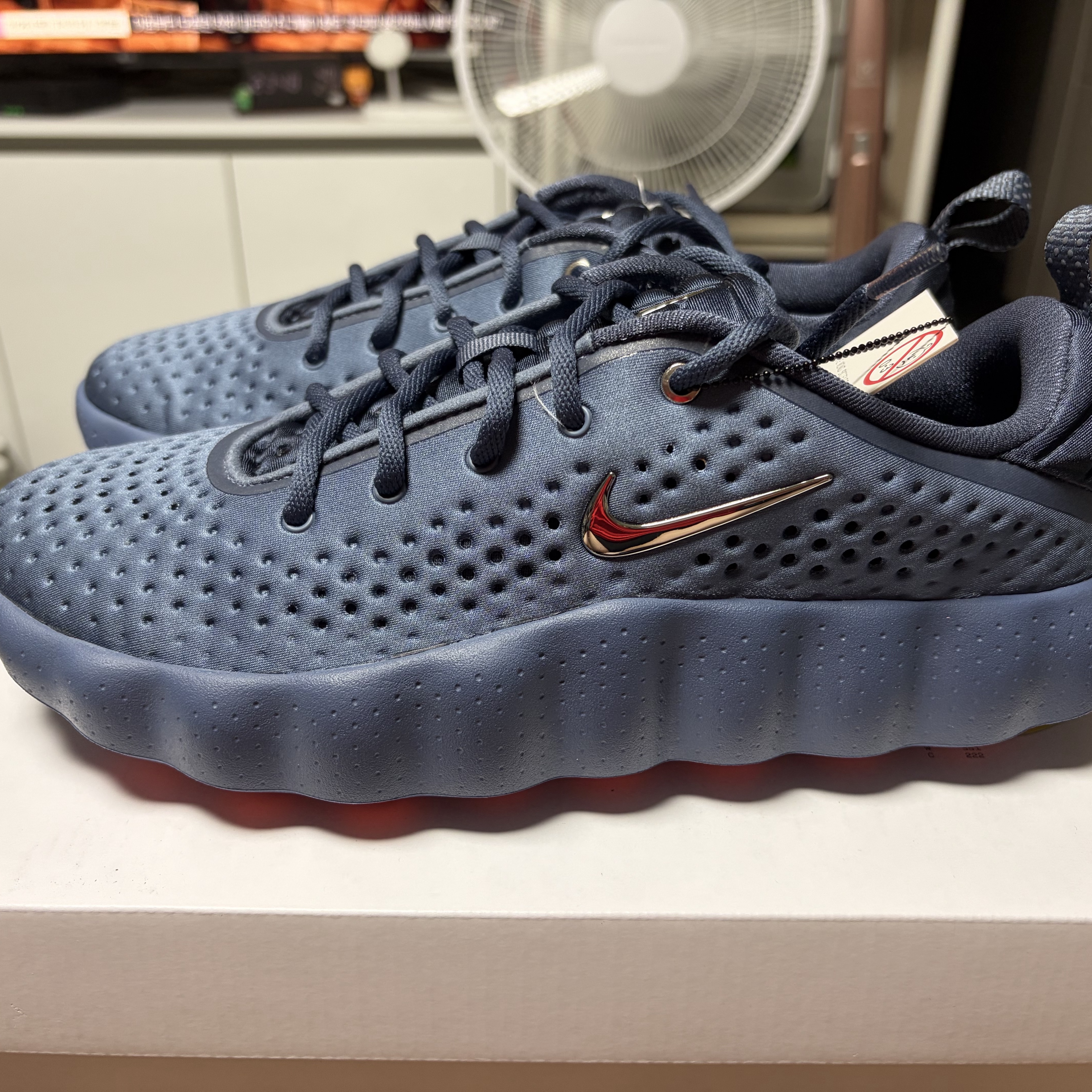 Nike Mind 002 Thunder Blue Chrome 착용 스타일 - 1