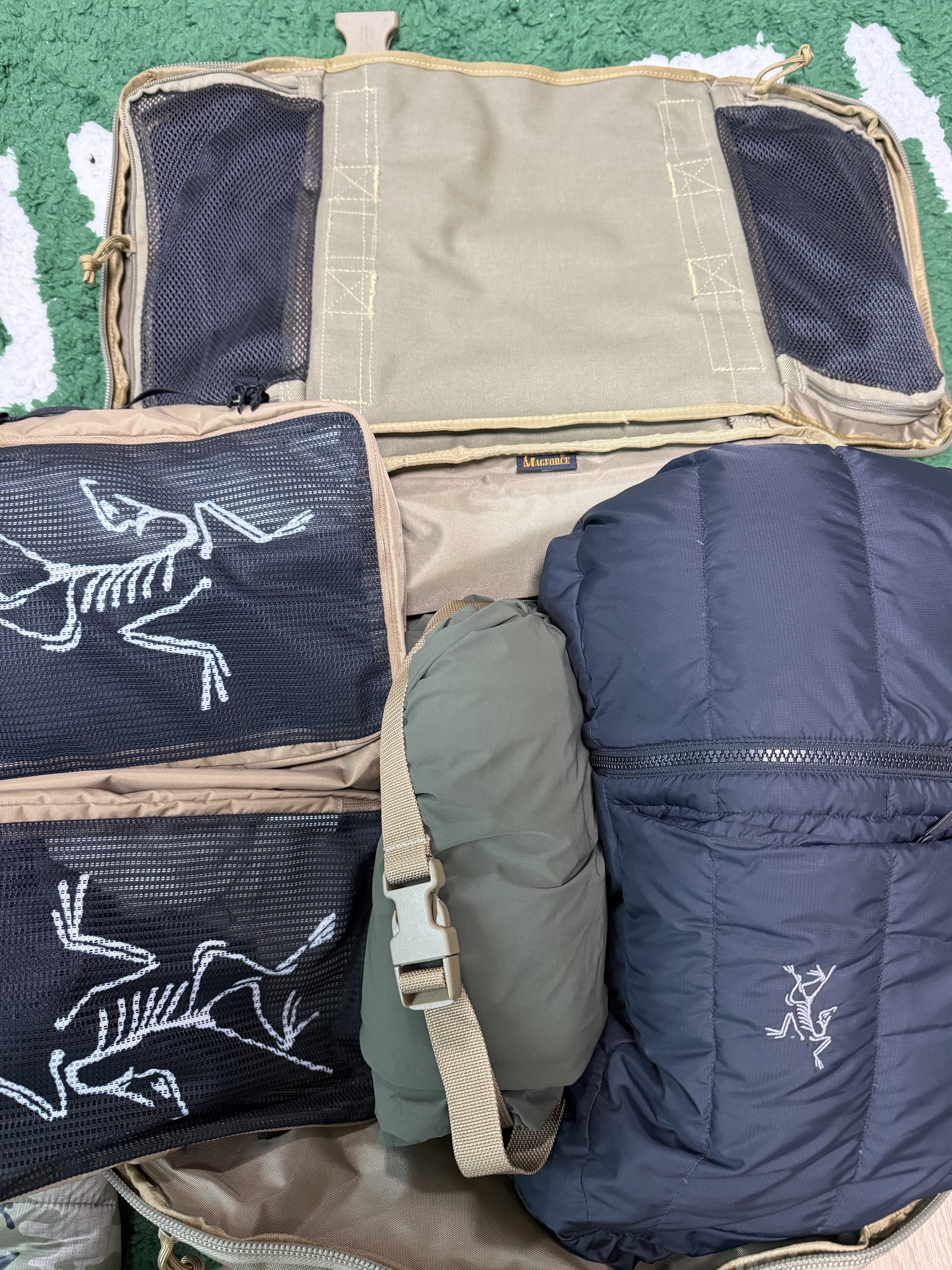CARGO CONTAINER Safe Co-Detector Khaki, Helinox Tactical Cot Tent Solo Inner Tent Military Tan Fabric 착용 스타일 - 6