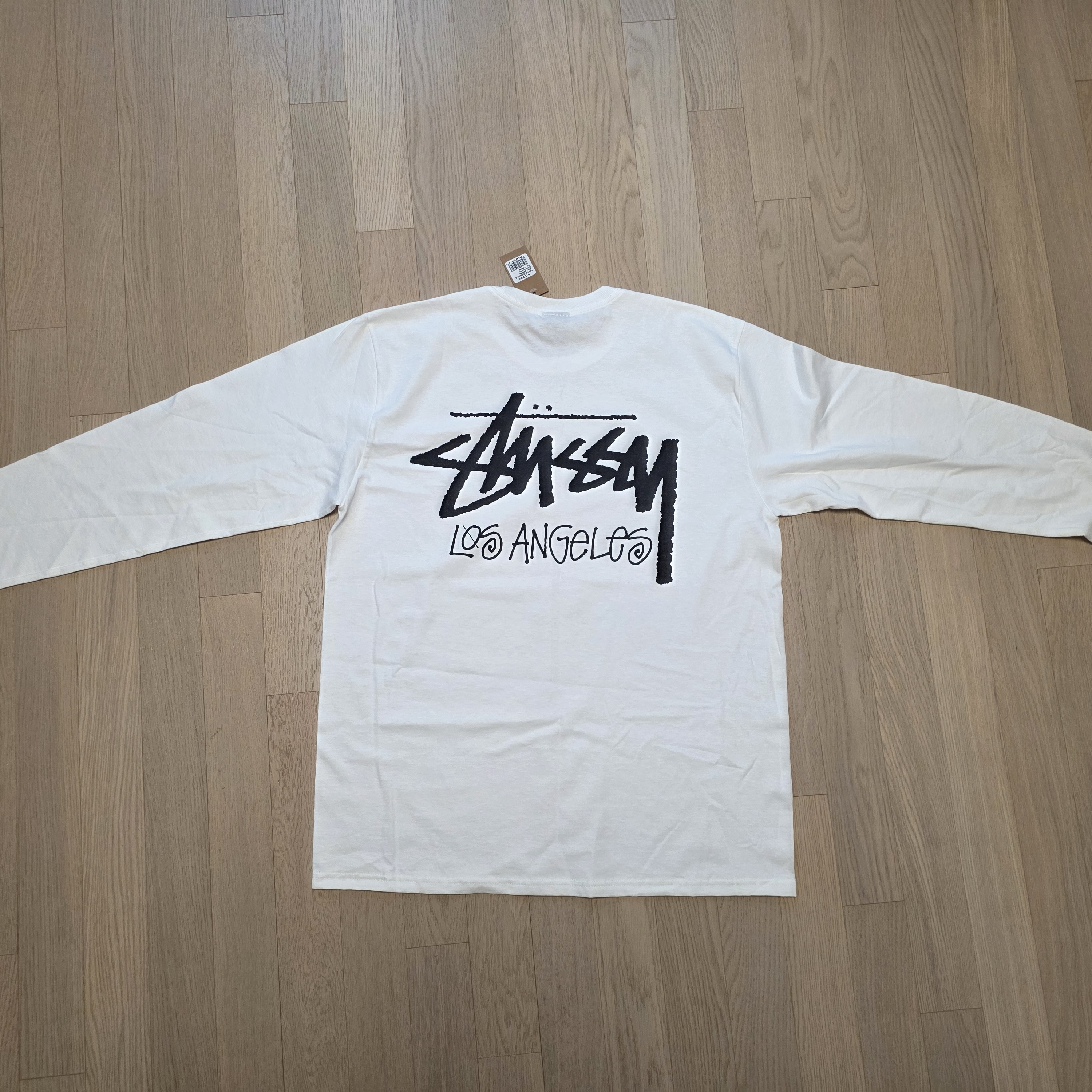 Stussy Stock Los Angeles LS T-Shirt White 착용 스타일