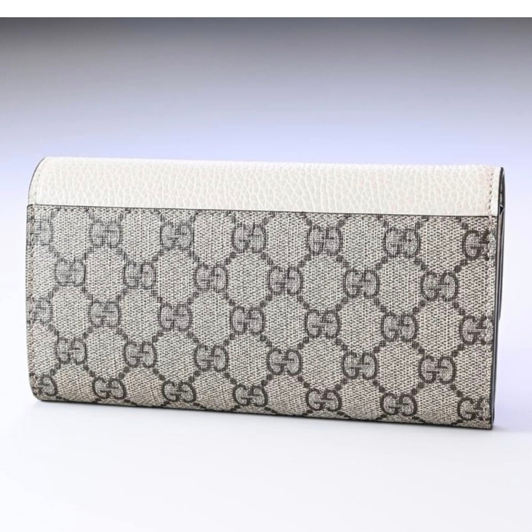 Gucci GG Marmont Continental Wallet White Beige 착용 스타일 - 3