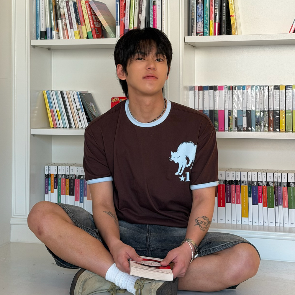 아모우 13 캣 하프 티셔츠 브라운(AMOU 13 Cat Half T-Shirts Brown) - 4