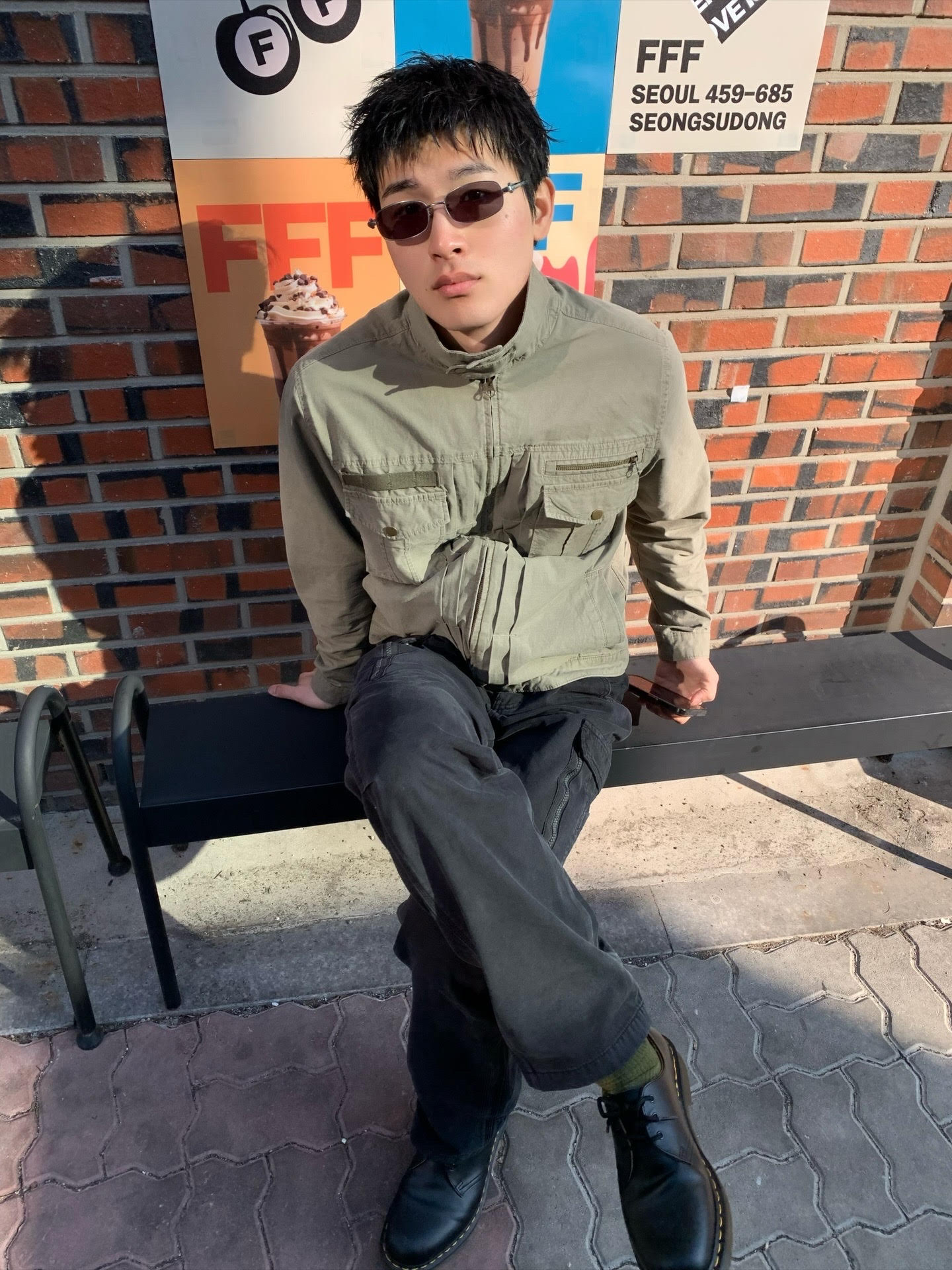 CHOWOO Vintage Washed 5 Pockets Work Jacket Washed Khaki, CHOWOO Mixed Fabric m65 Pants Washed Black 착용 스타일 - 4