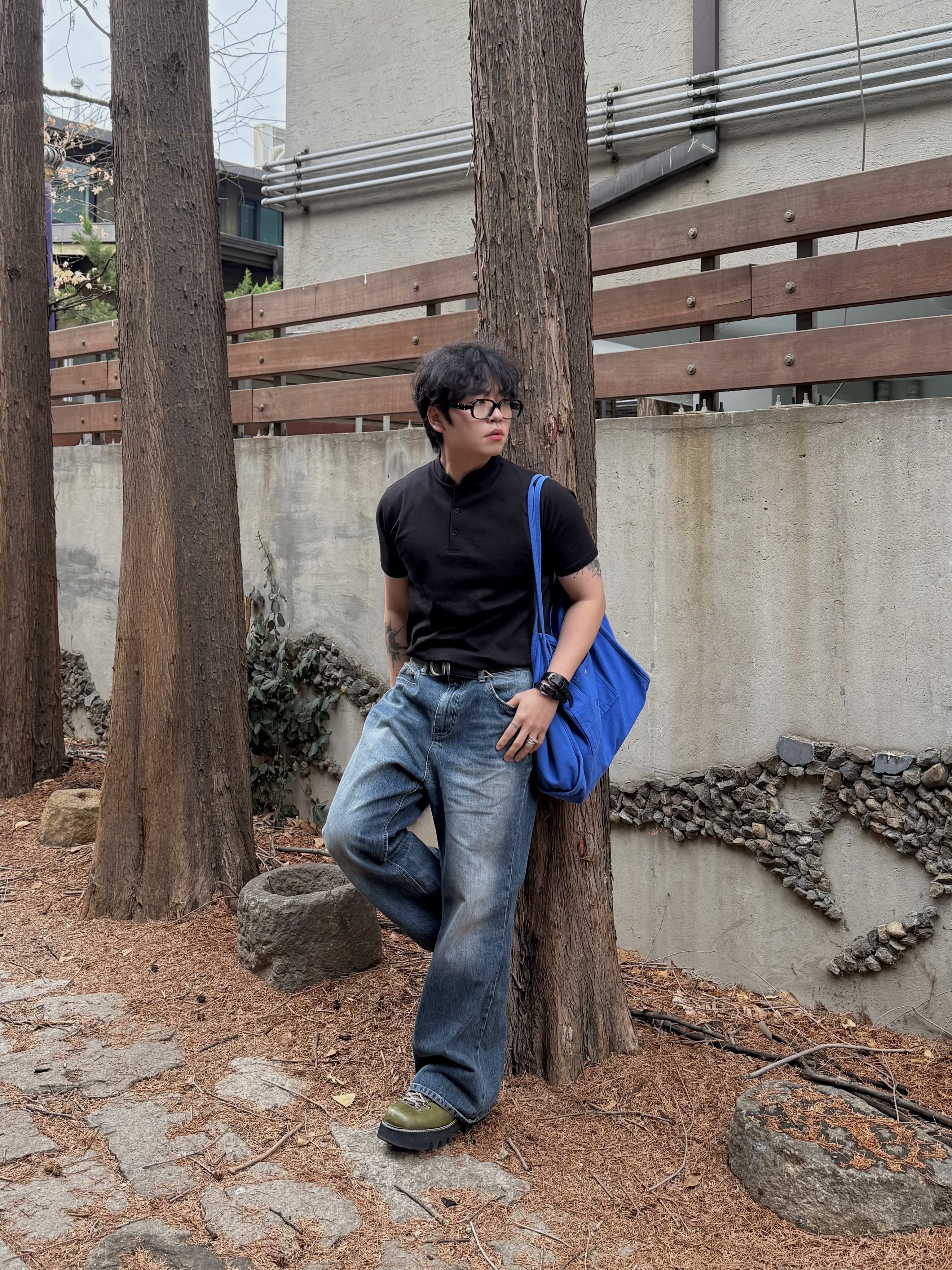 Gentle Monster x Maison Margiela MM114 Black Clear 착용 스타일 - 2