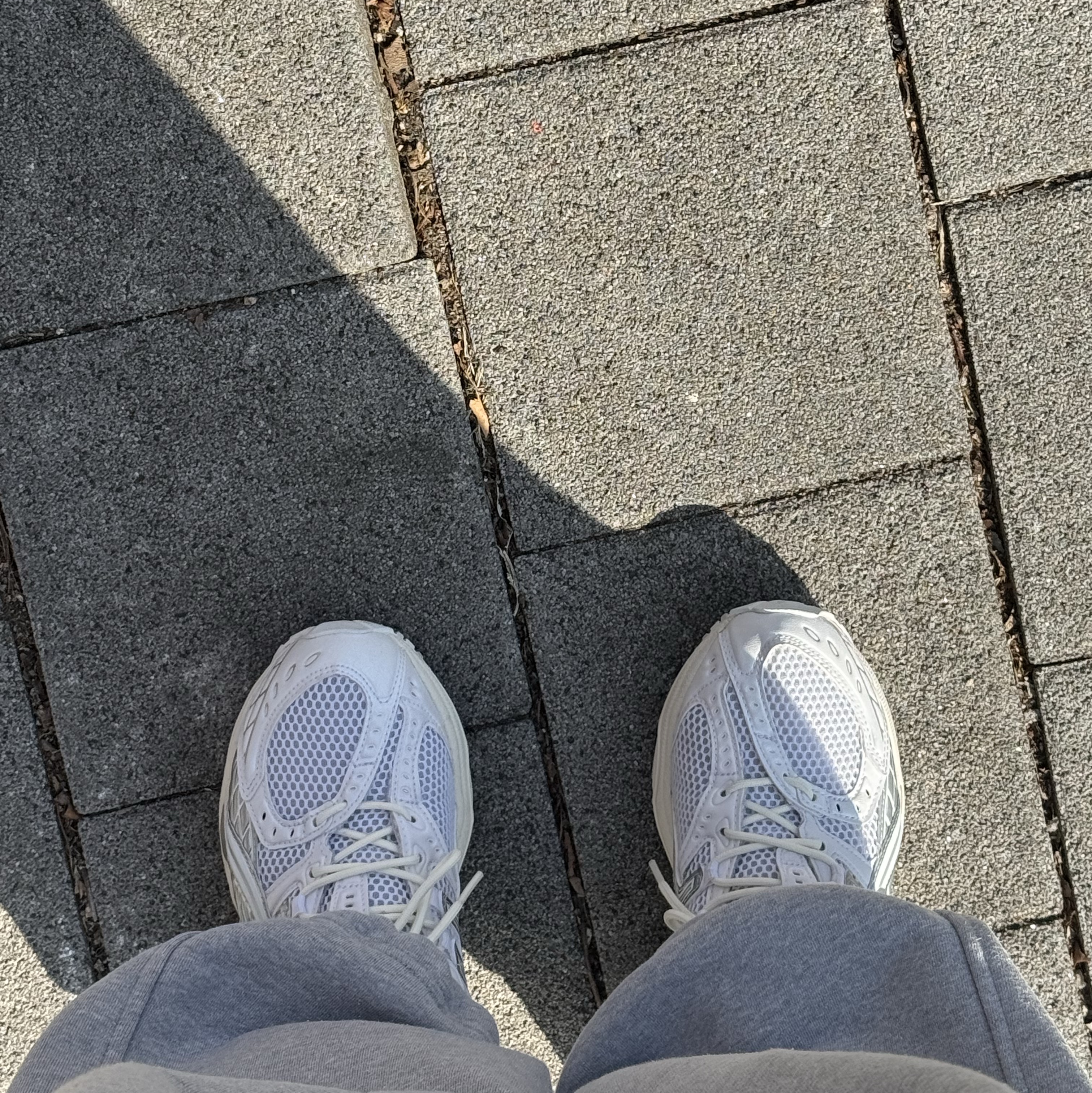 Asics Gel-Nimbus 10.1 White Pure Silver 착용 스타일