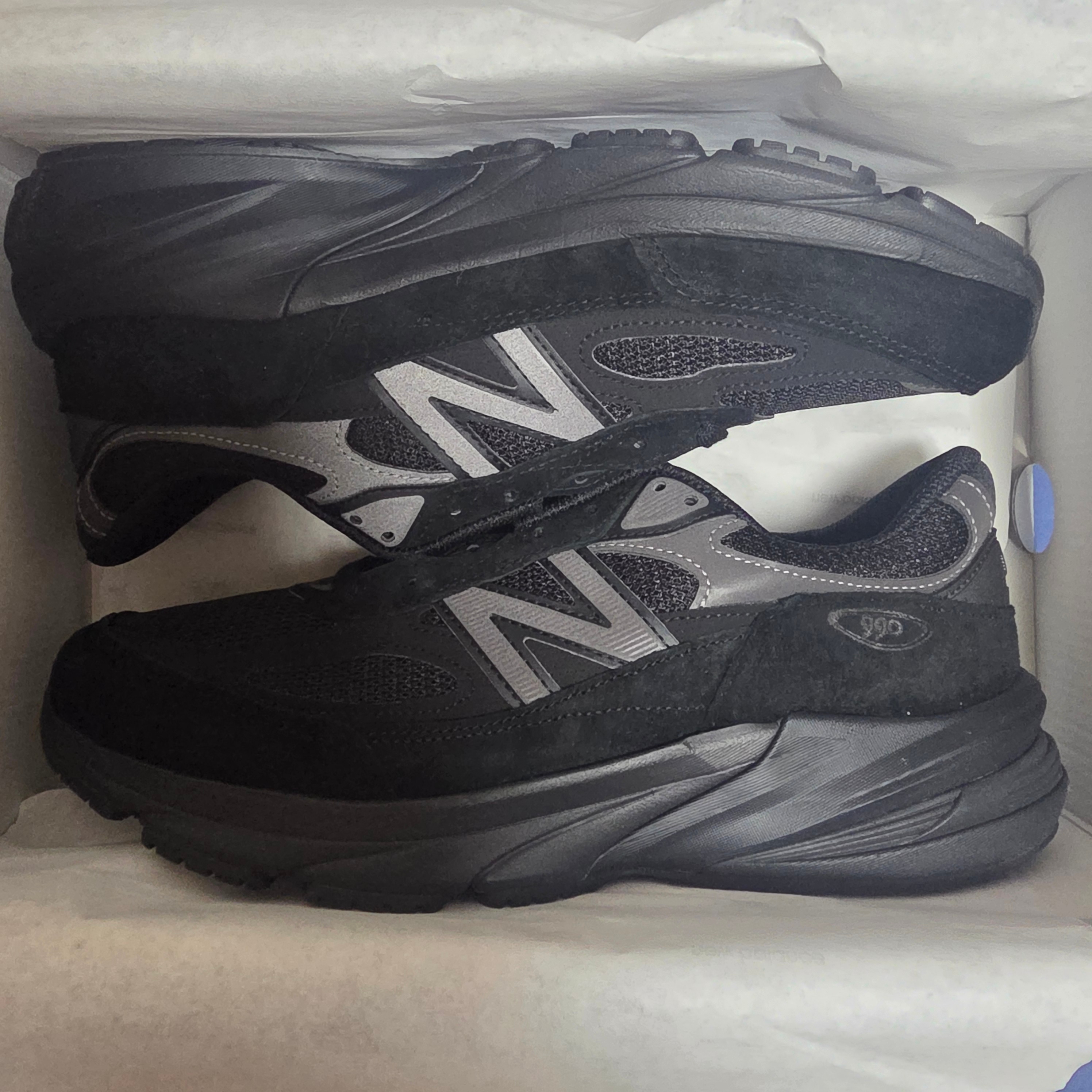 New Balance 990v6 Made in USA Triple Black - D Standard 착용 스타일