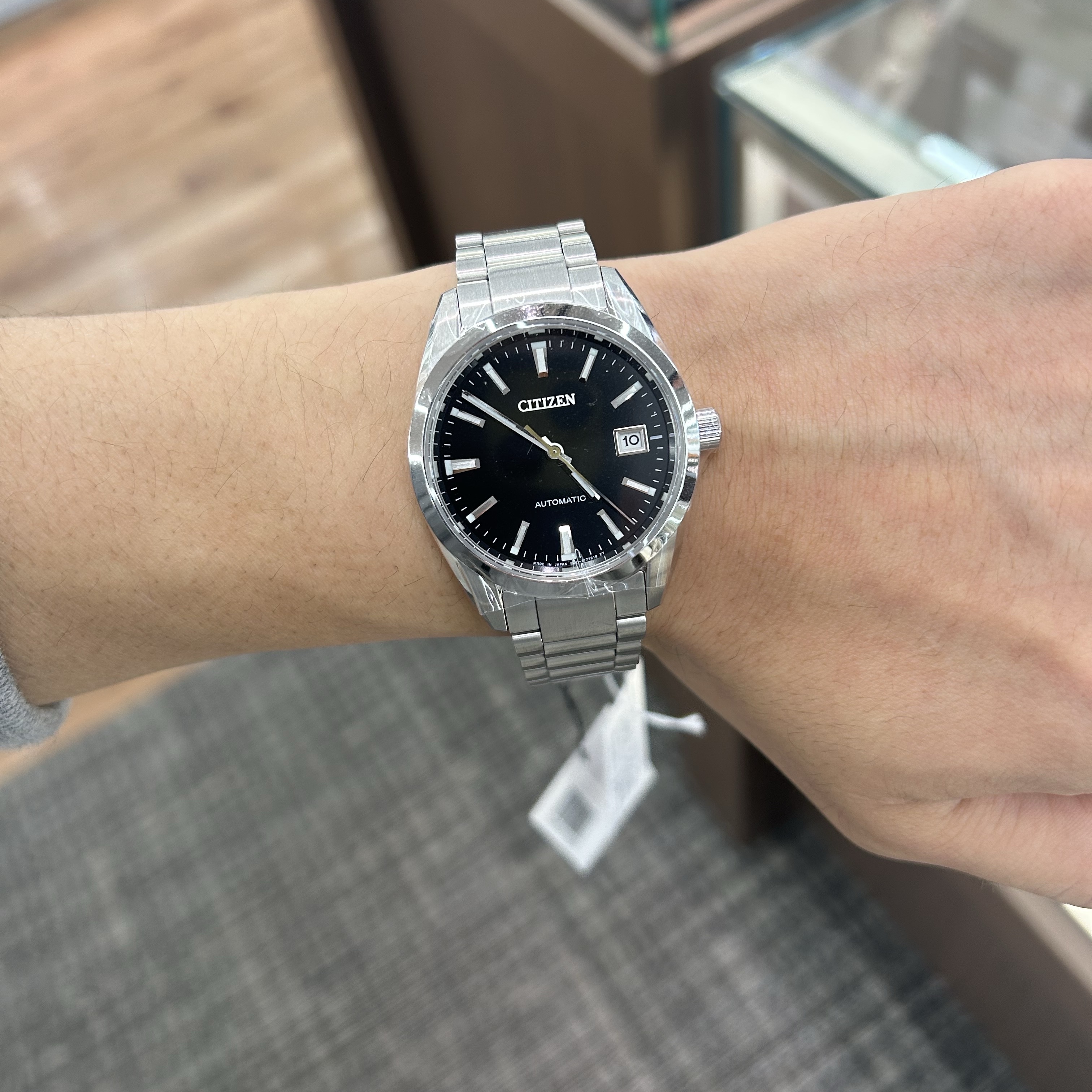 Citizen Automatic 38mm Stainless Steel Black Silver, Seiko SBTH011 Black 착용 스타일 - 2