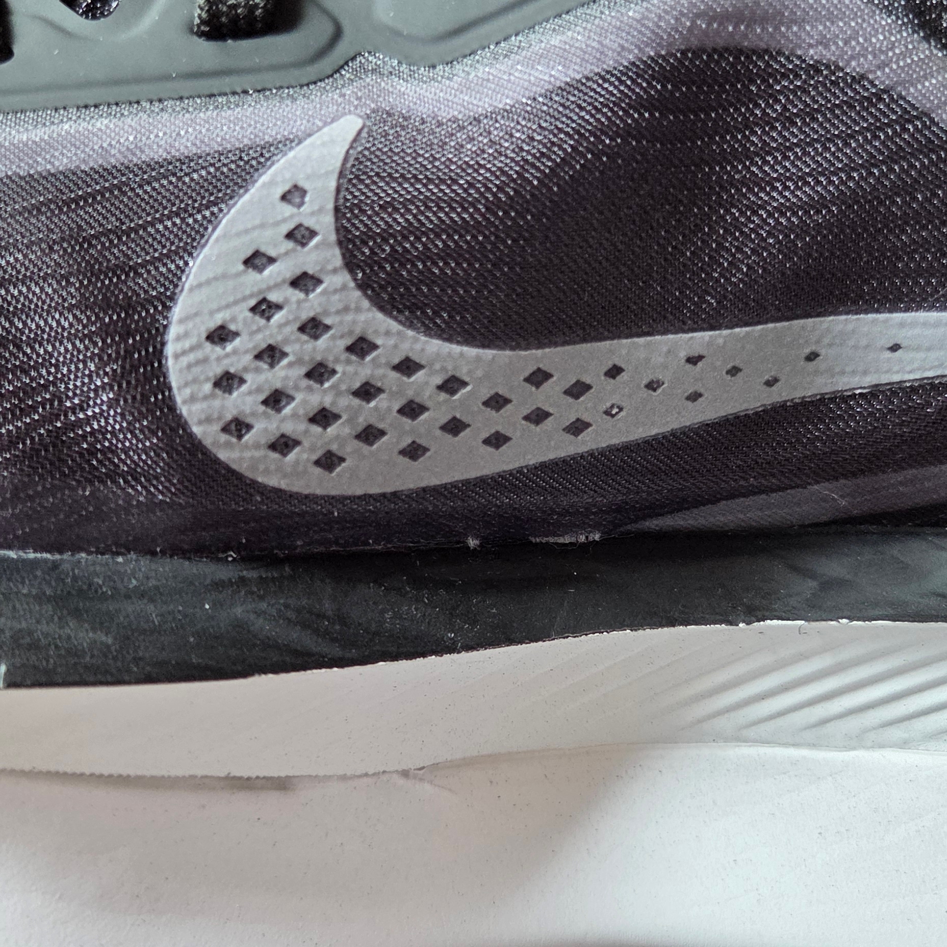 Nike Zoom Fly 6 Black Light Smoke Grey 착용 스타일 - 3