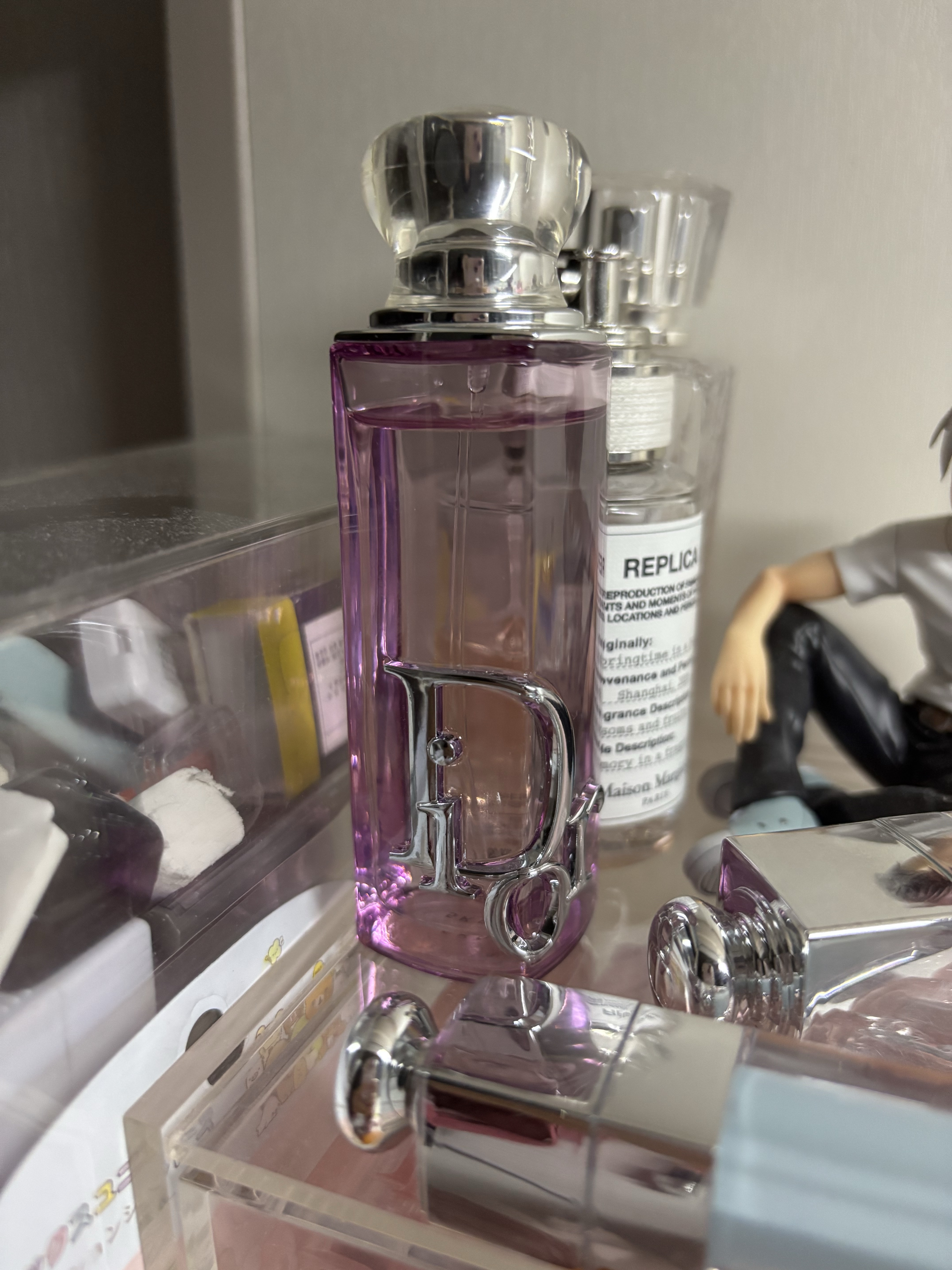 Dior Addict Purple Glow Eau De Parfum 30ml 착용 스타일