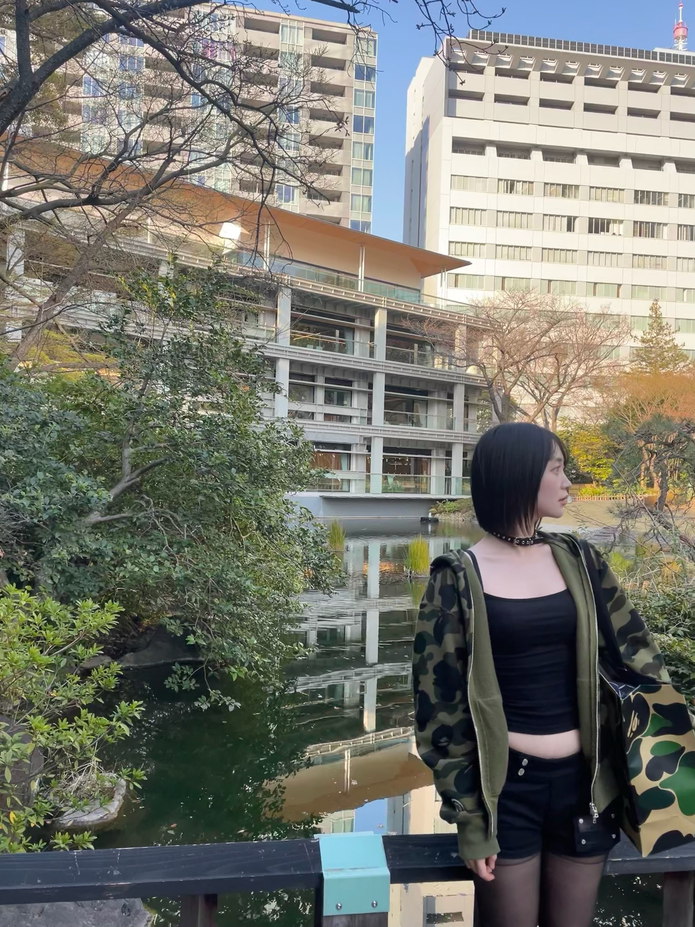 BAPE 1st Camo Shark Full Zip Hoodie Army Green, (W) BAPE 1st Camo Shark Full Zip Hoodie Green 착용 스타일 - 2