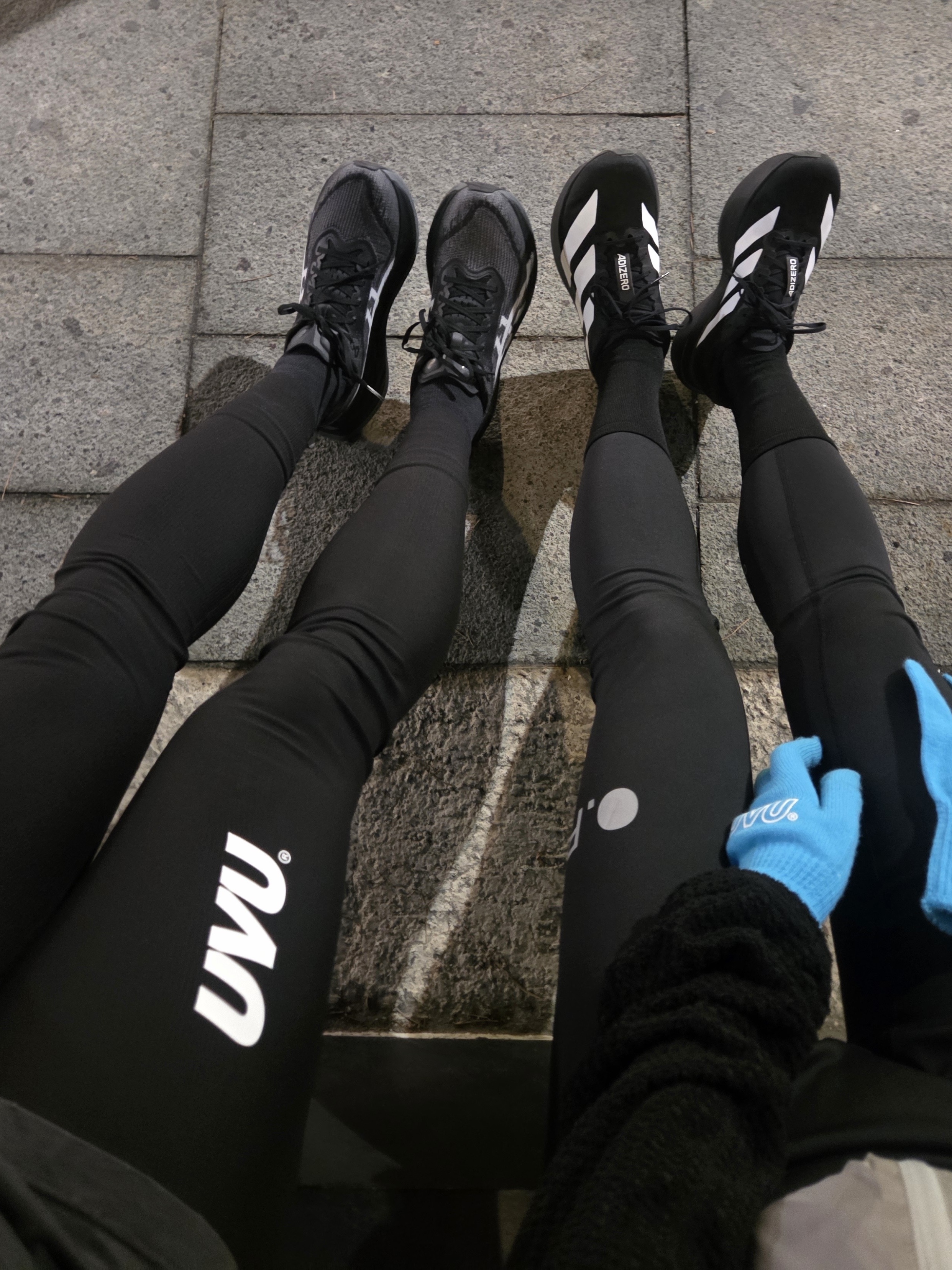 UVU Full Tight Black, Asics Superblast 2 Black White 착용 스타일